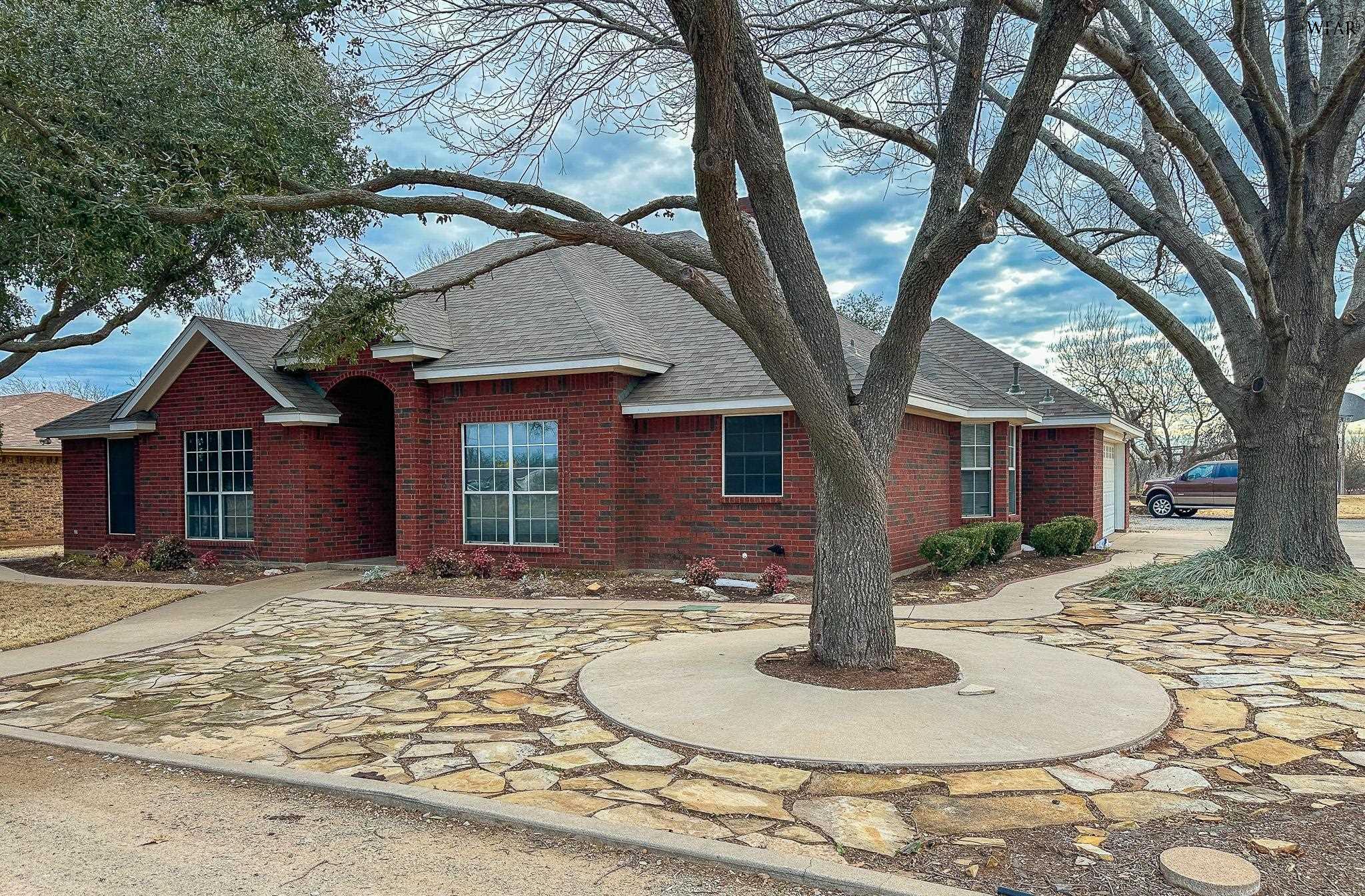 127 WELLINGTON LANE