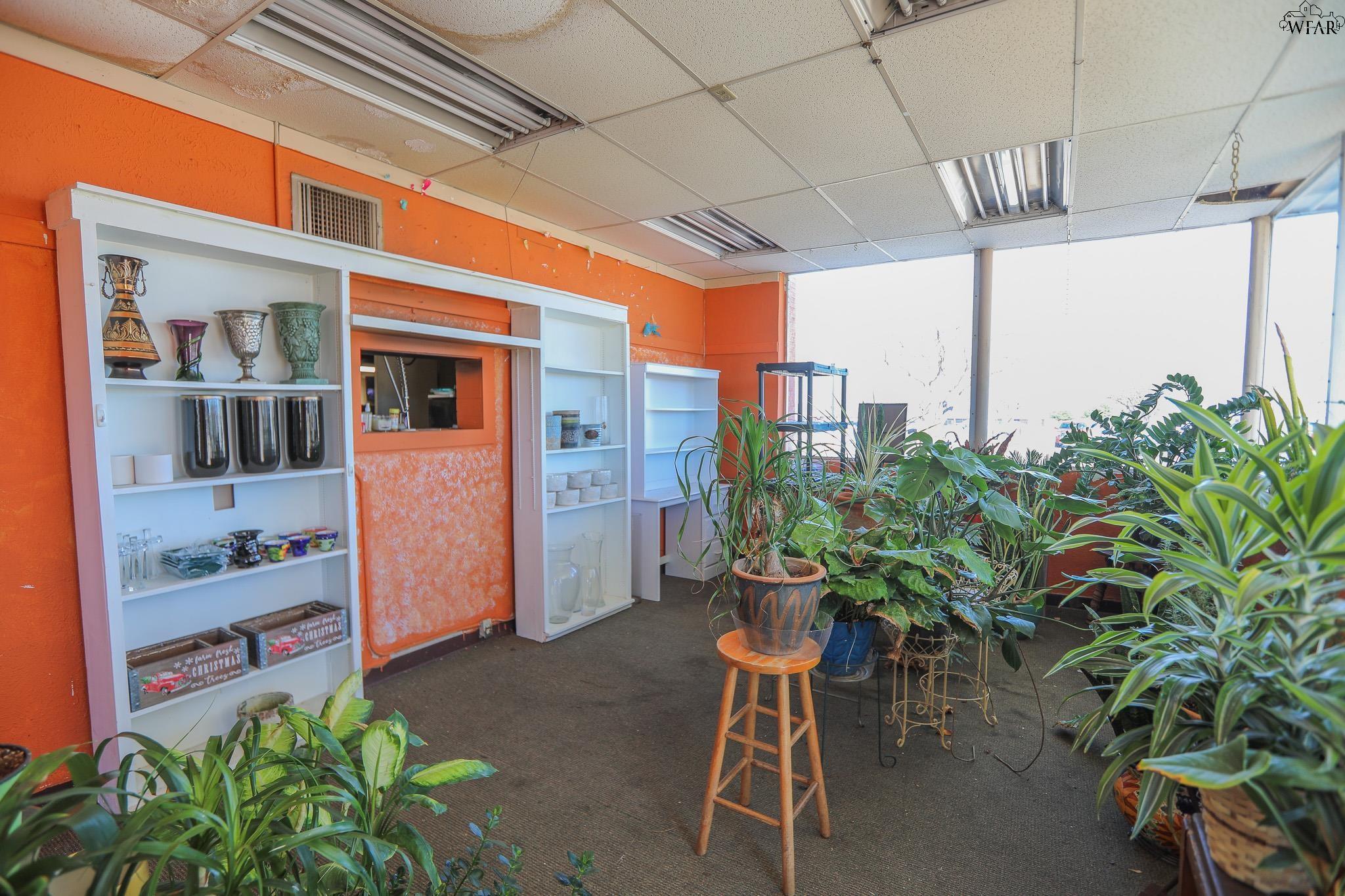 3704 JACKSBORO HIGHWAY