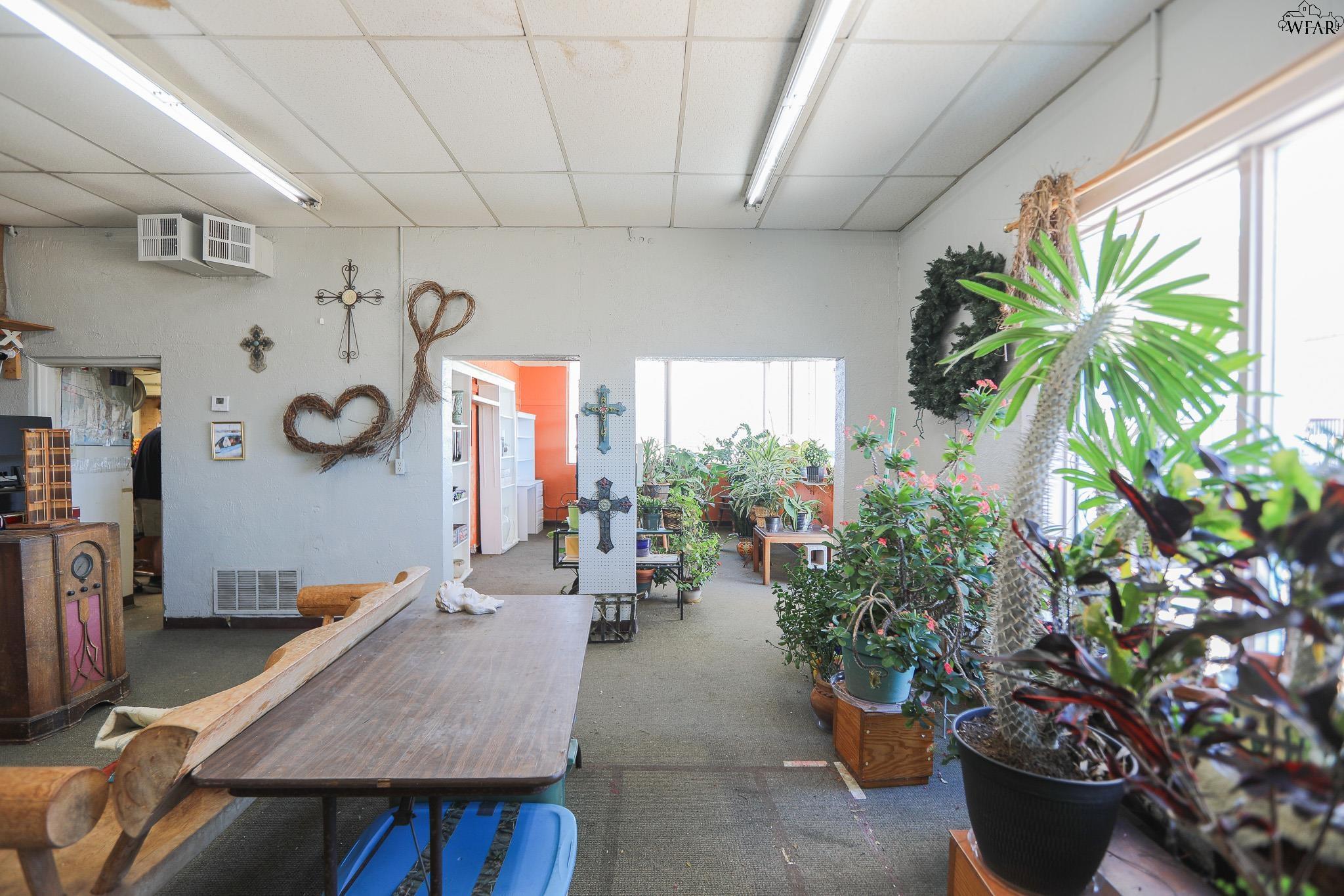 3704 JACKSBORO HIGHWAY