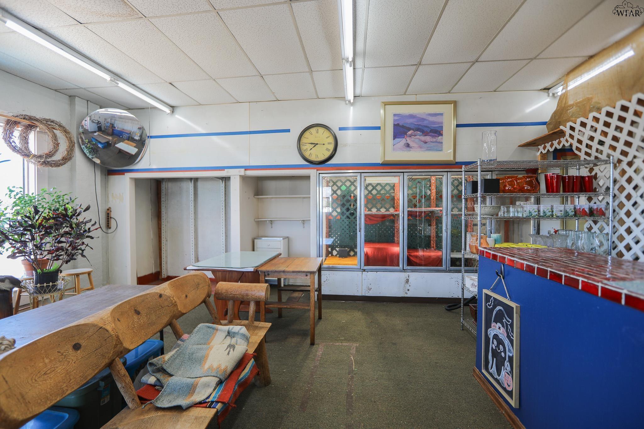 3704 JACKSBORO HIGHWAY