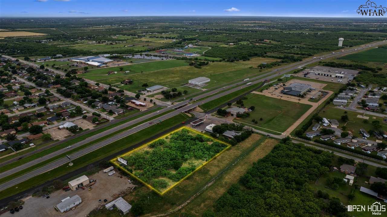 4400-4402 NORTHWEST FREEWAY