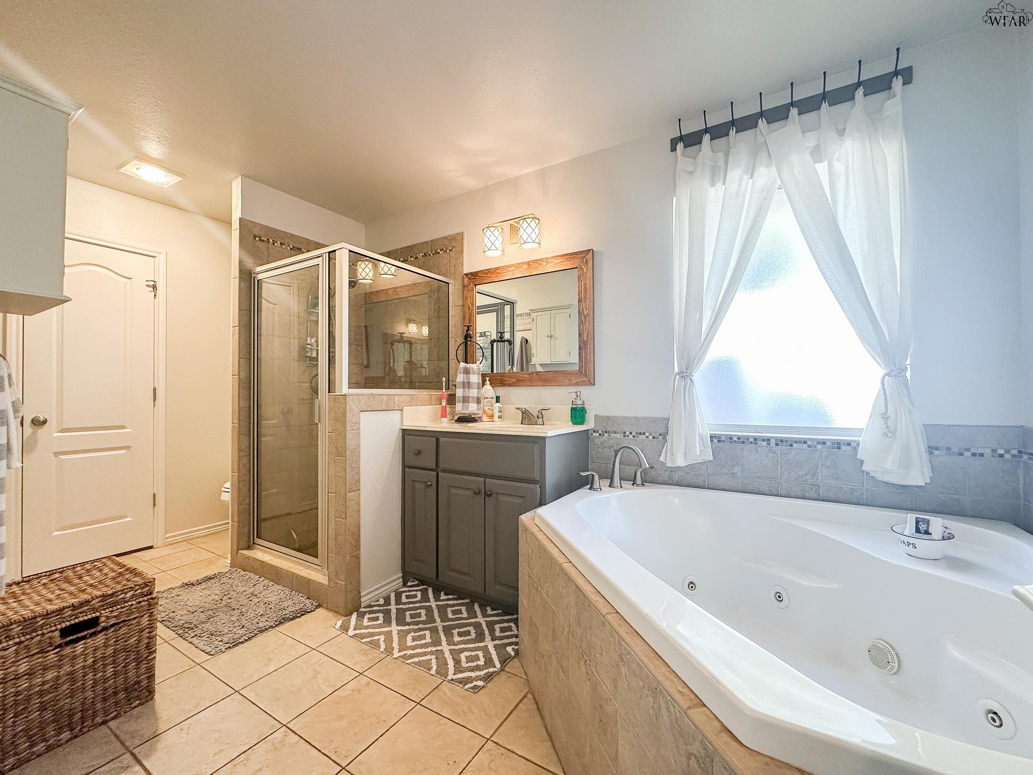 4806 PINEHURST DRIVE