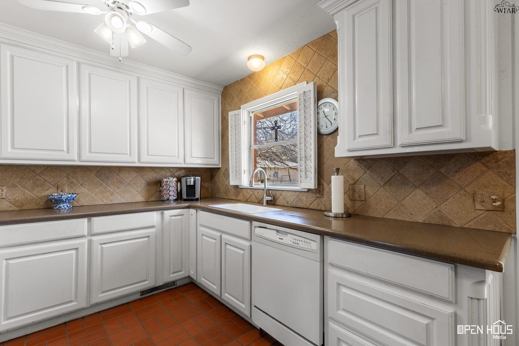 4804 HOLLANDALE AVENUE