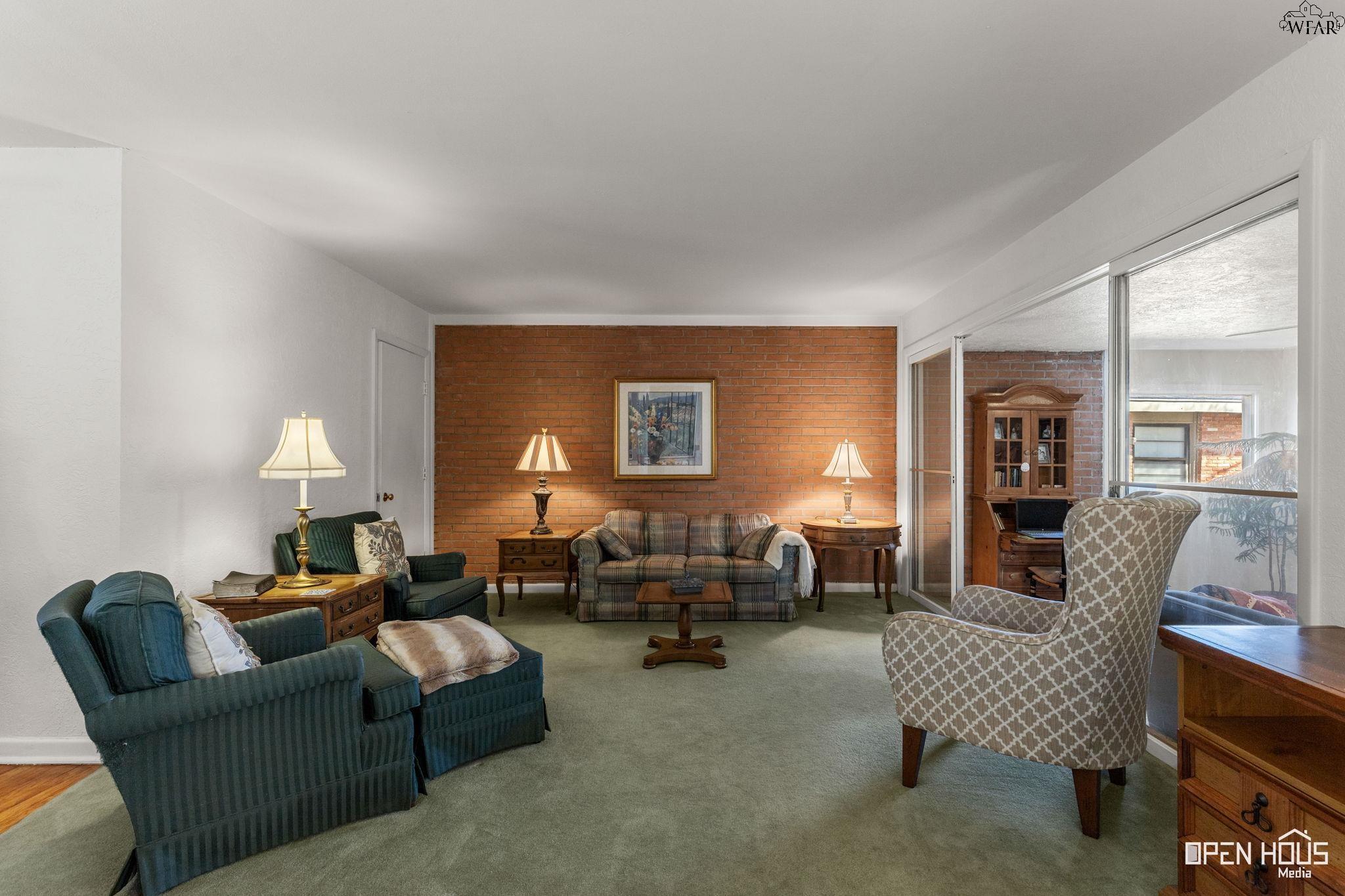 4804 HOLLANDALE AVENUE