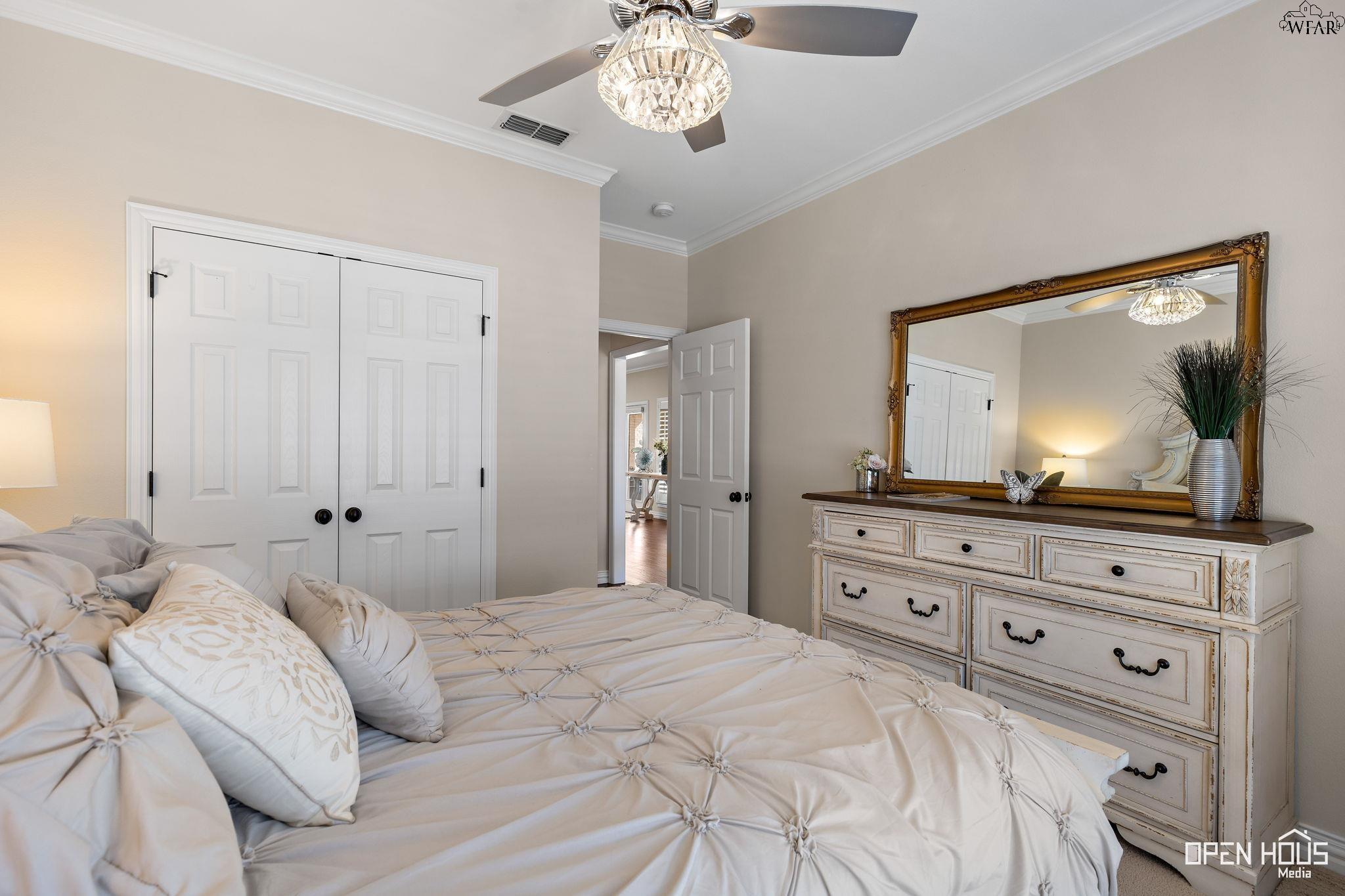 2924 LOMA LINDA LANE