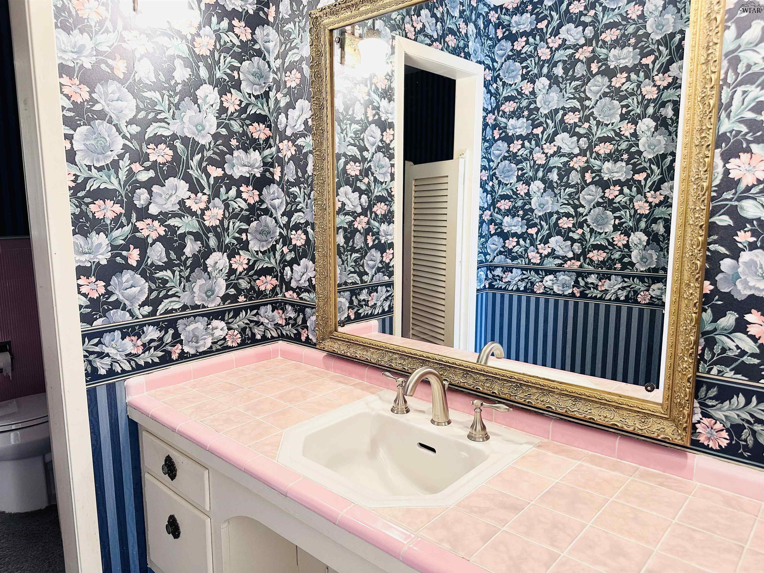 4219 LAKE PARK DRIVE