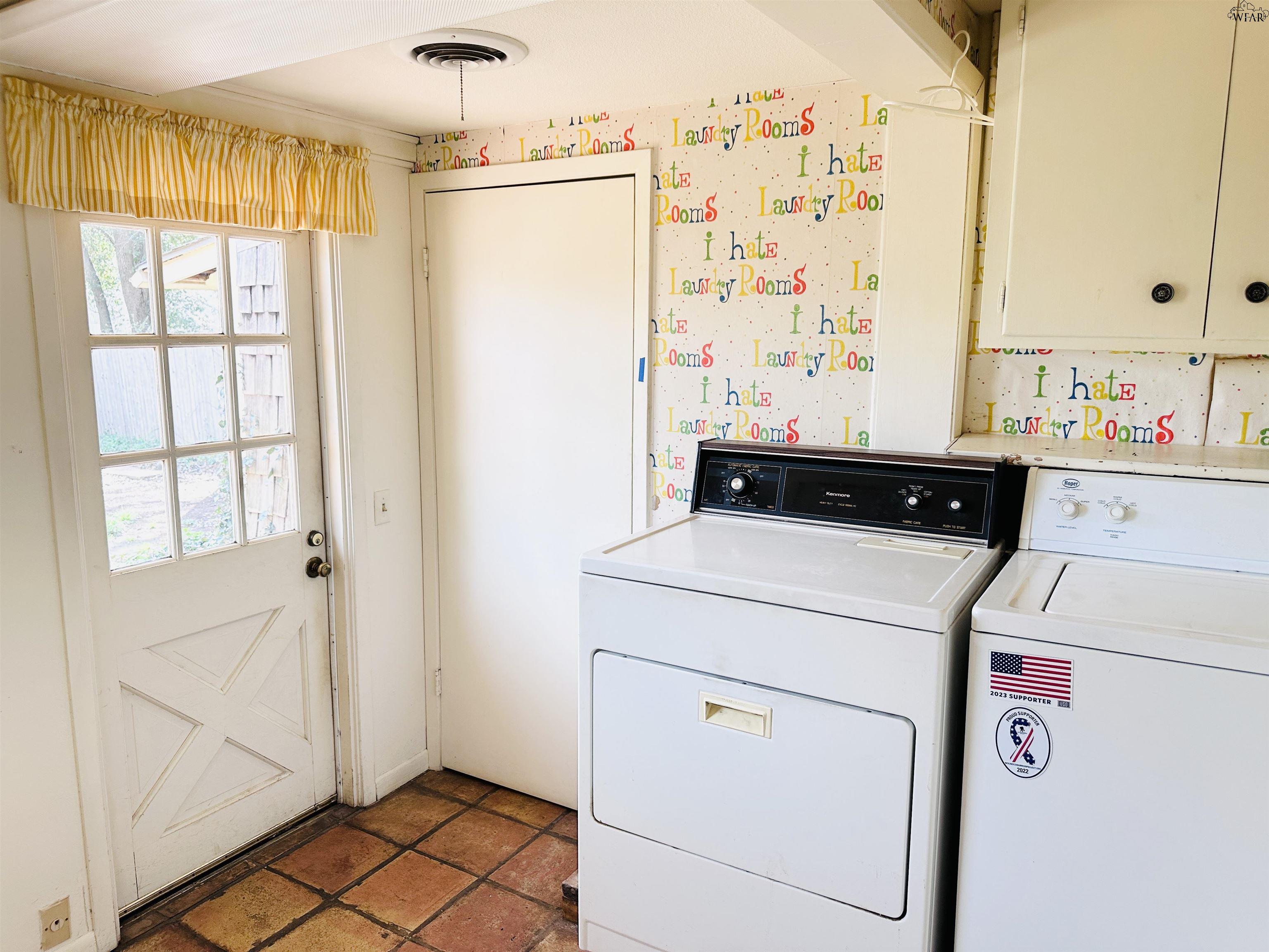 4219 LAKE PARK DRIVE