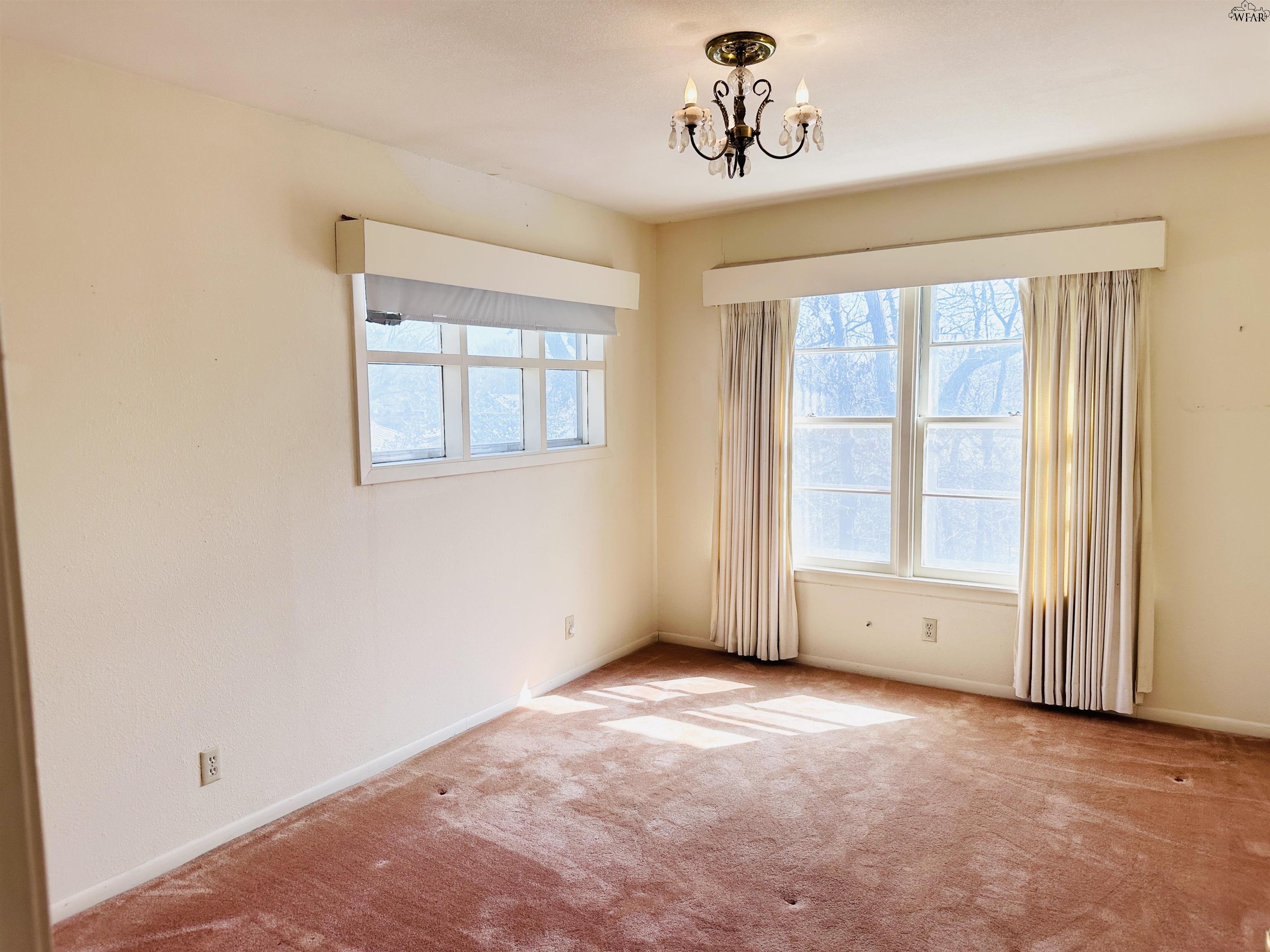 4219 LAKE PARK DRIVE