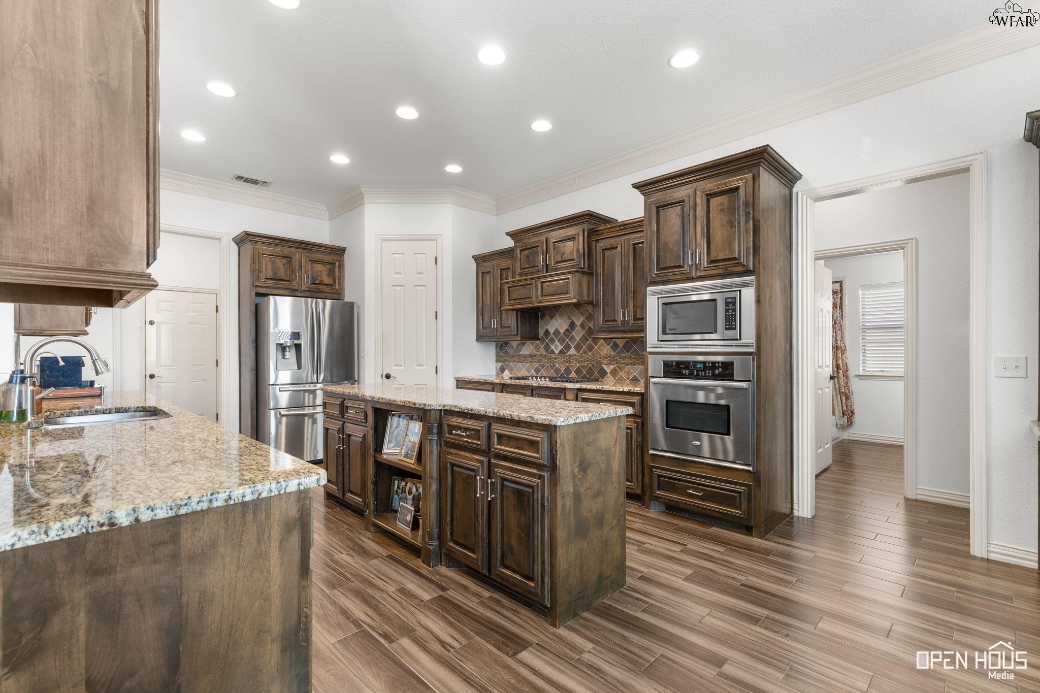 3405 OXFORD LANE