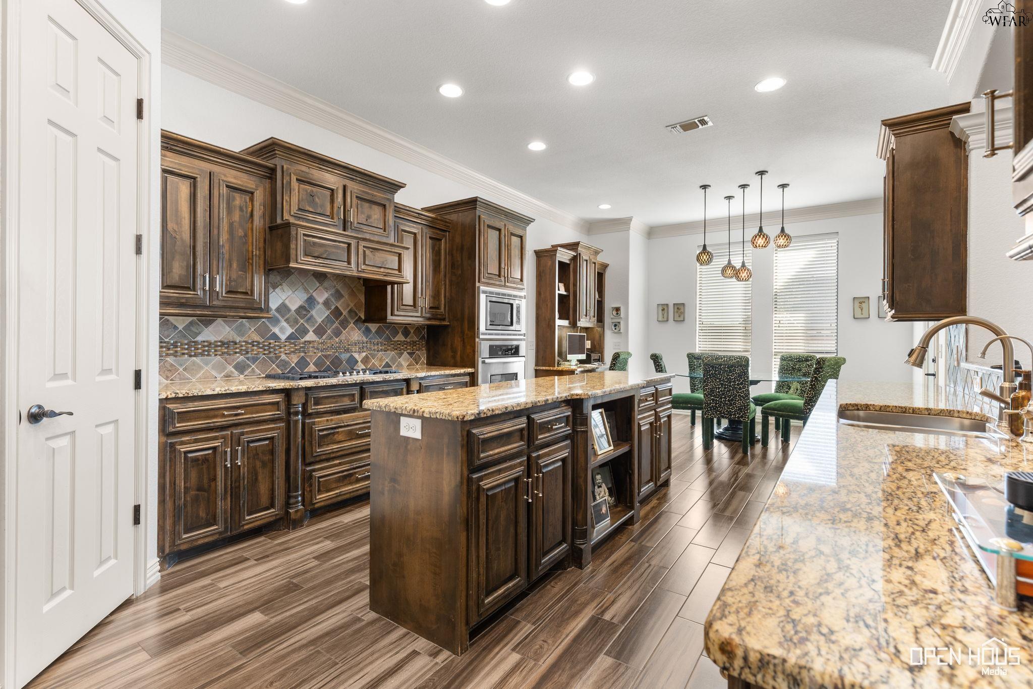 3405 OXFORD LANE