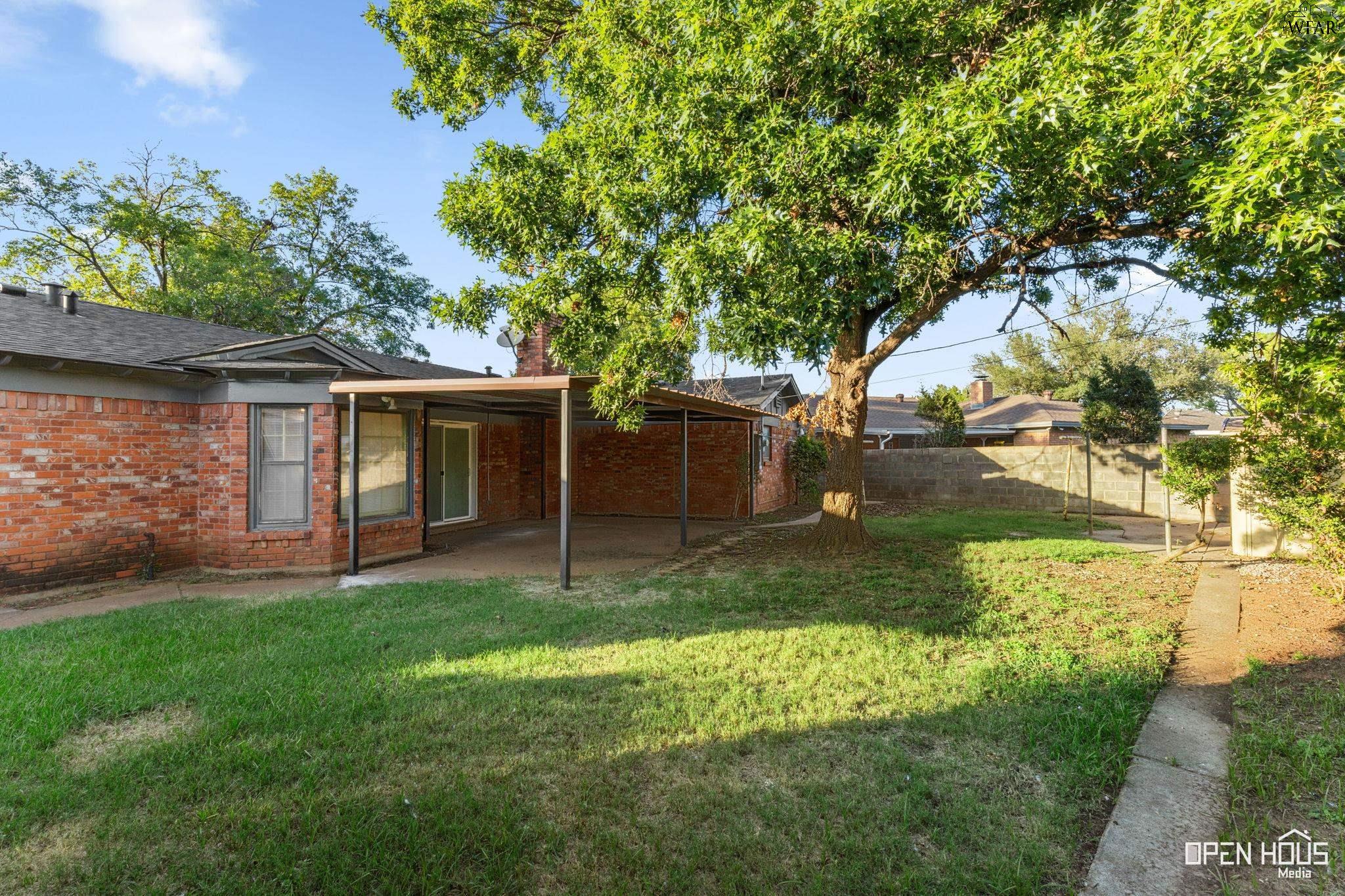 1543 SWEETBRIAR DRIVE