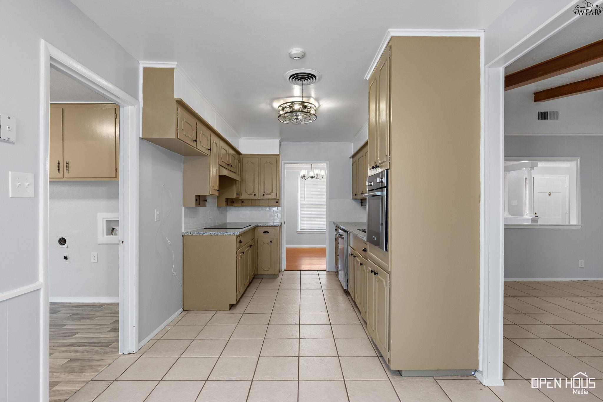 1543 SWEETBRIAR DRIVE