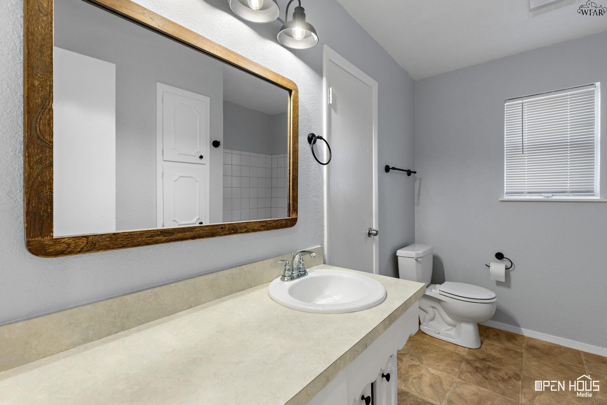 1543 SWEETBRIAR DRIVE