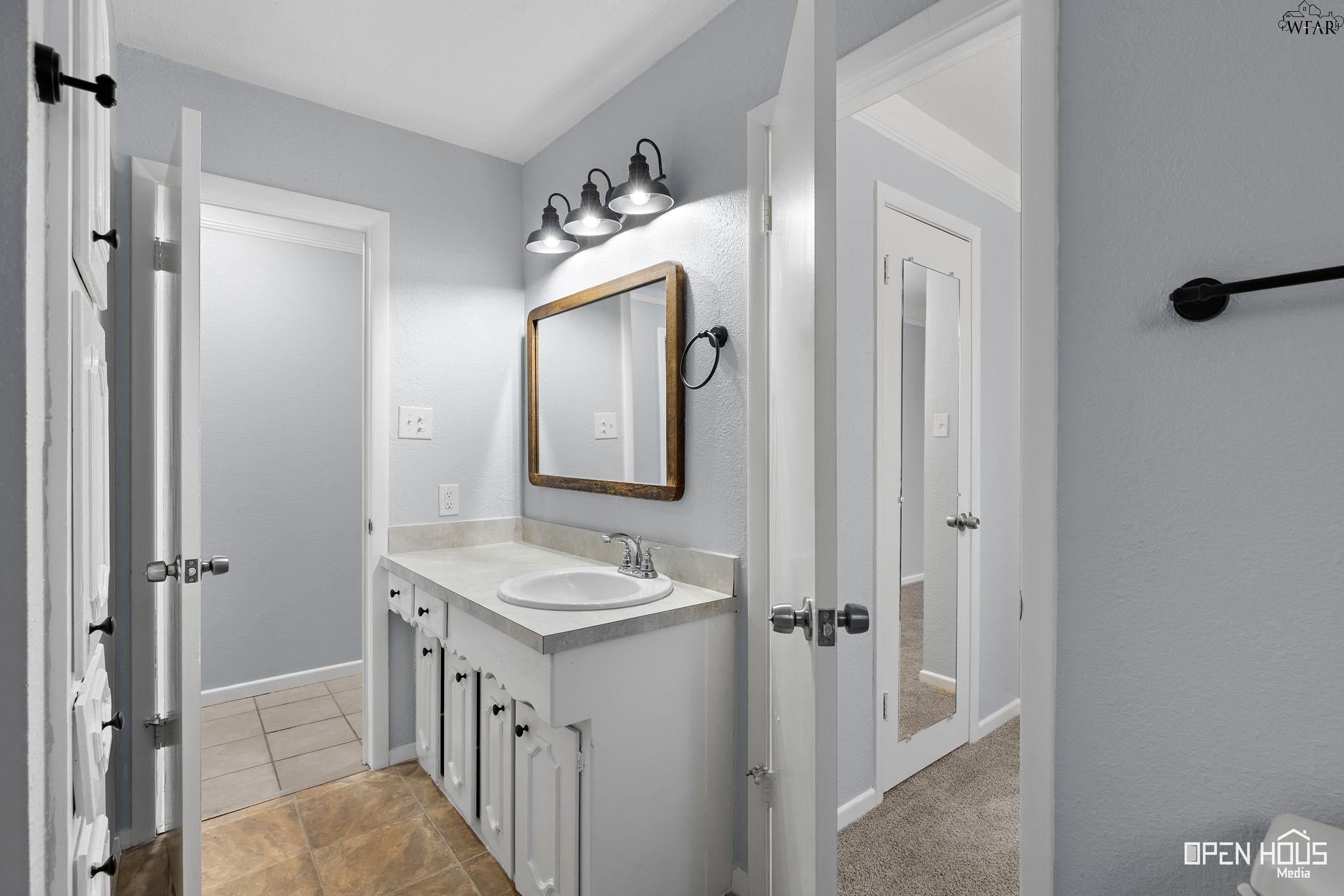 1543 SWEETBRIAR DRIVE