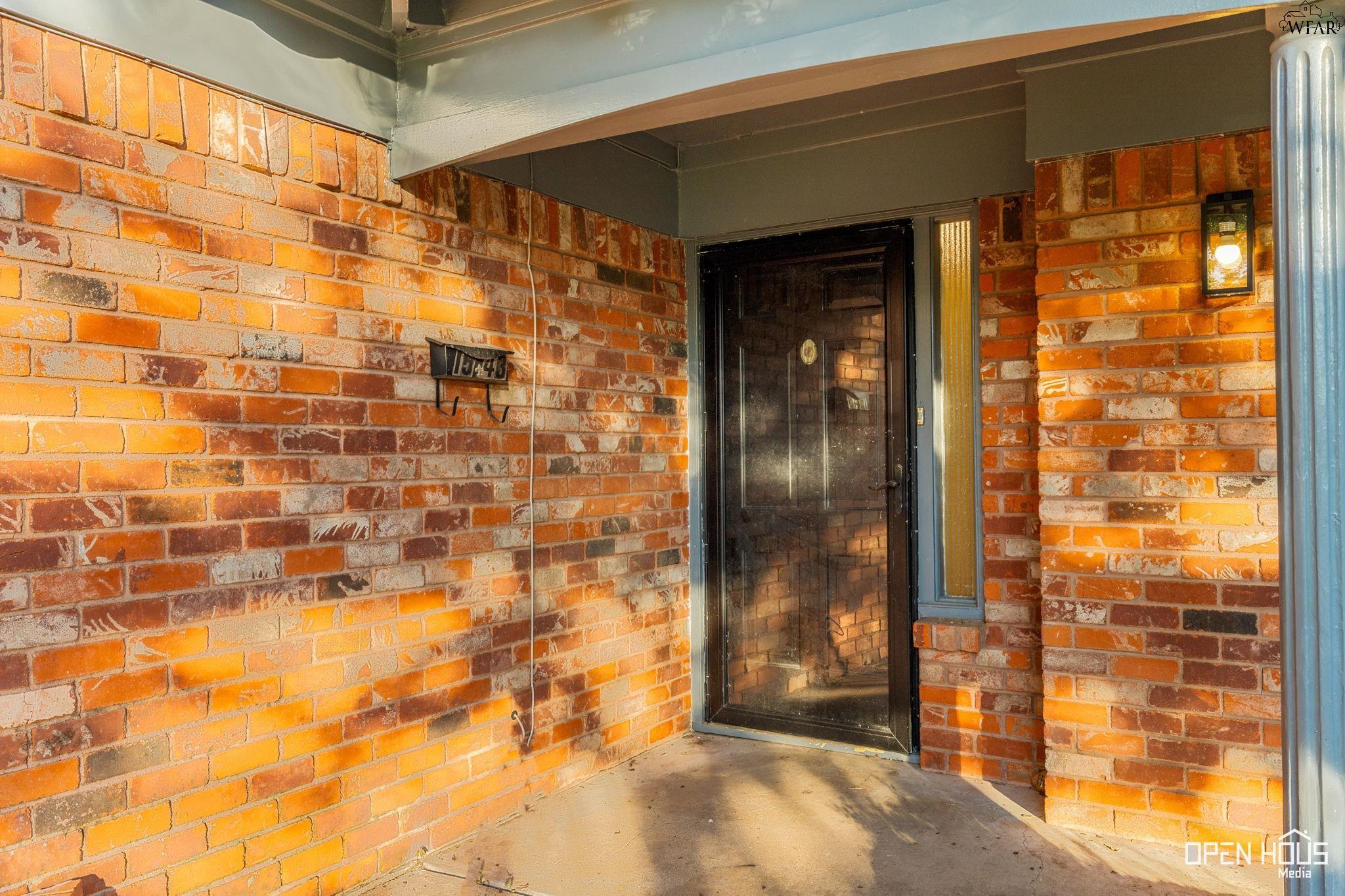 1543 SWEETBRIAR DRIVE