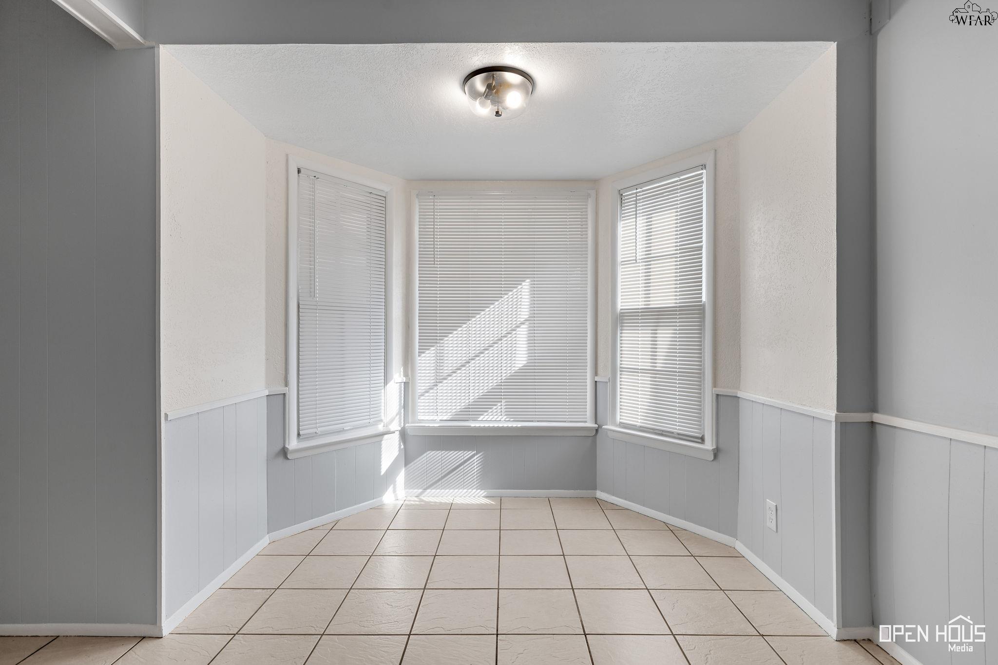 1543 SWEETBRIAR DRIVE