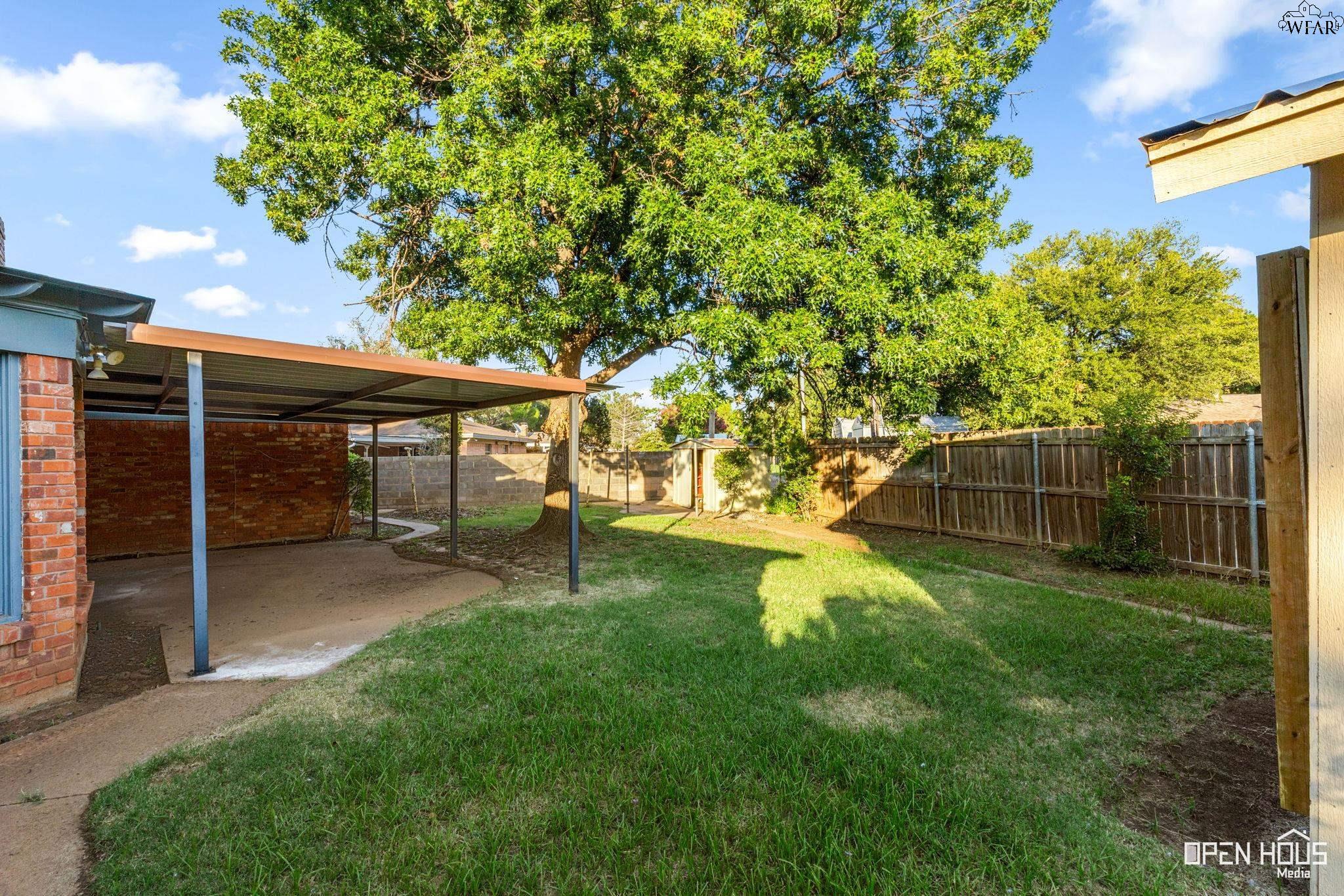 1543 SWEETBRIAR DRIVE