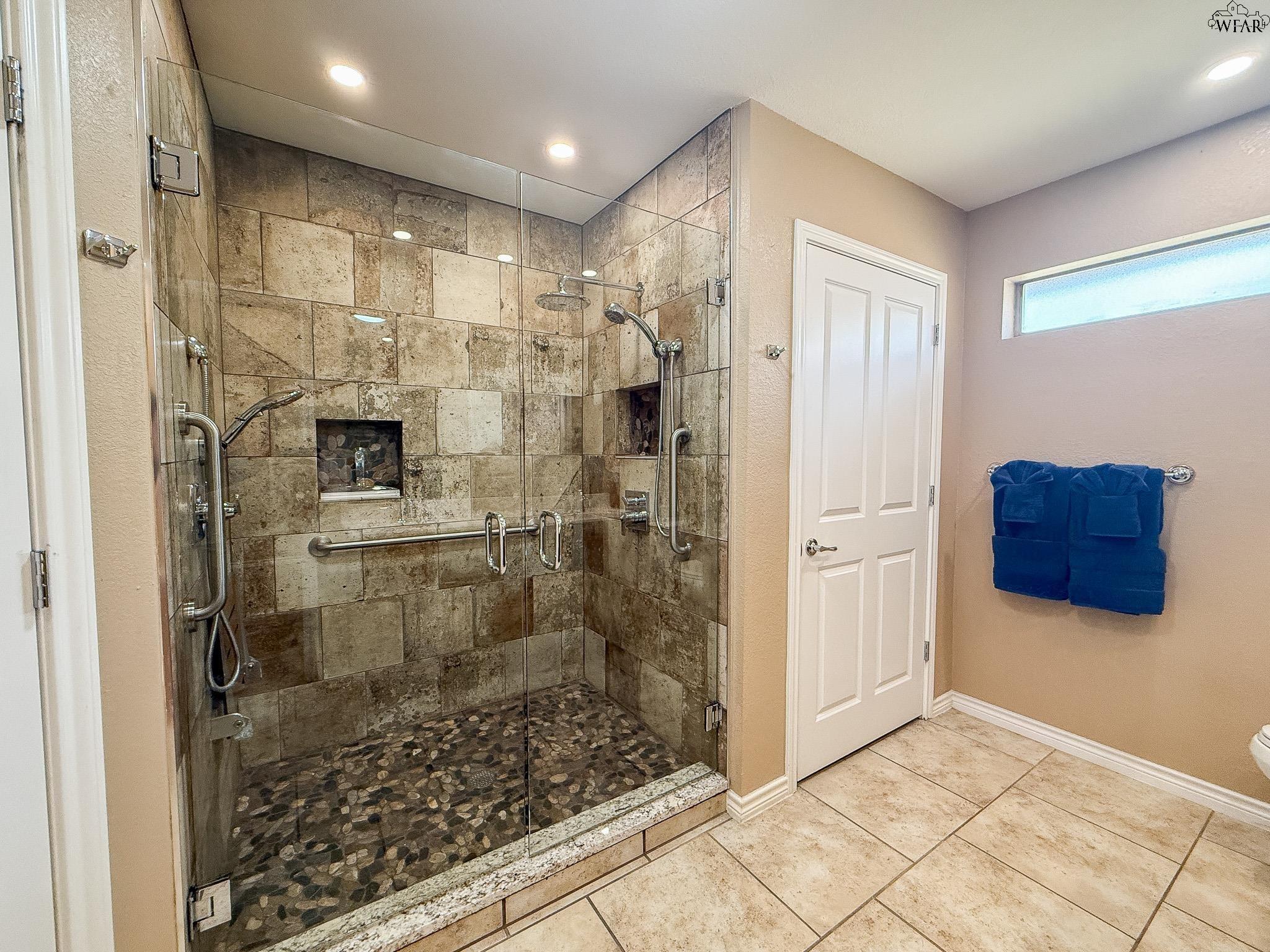 2010 WINDMILL LAKE AVENUE