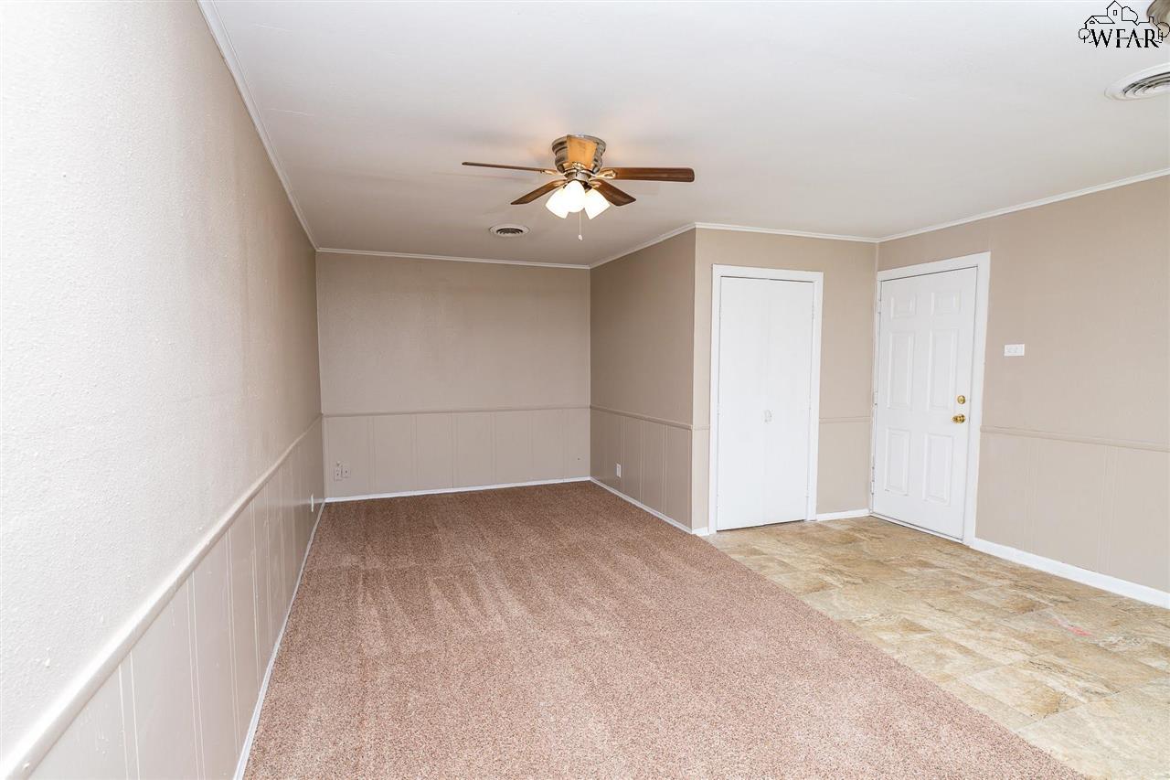 1201 SHADY LANE