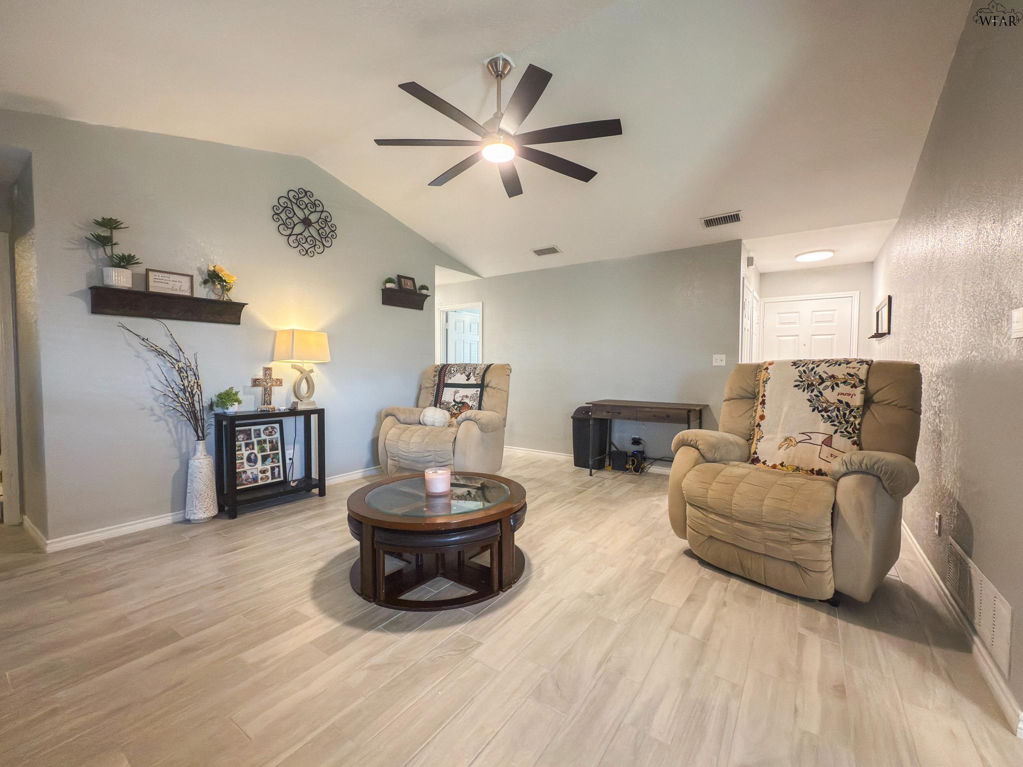 1217 WENDY RIDGE