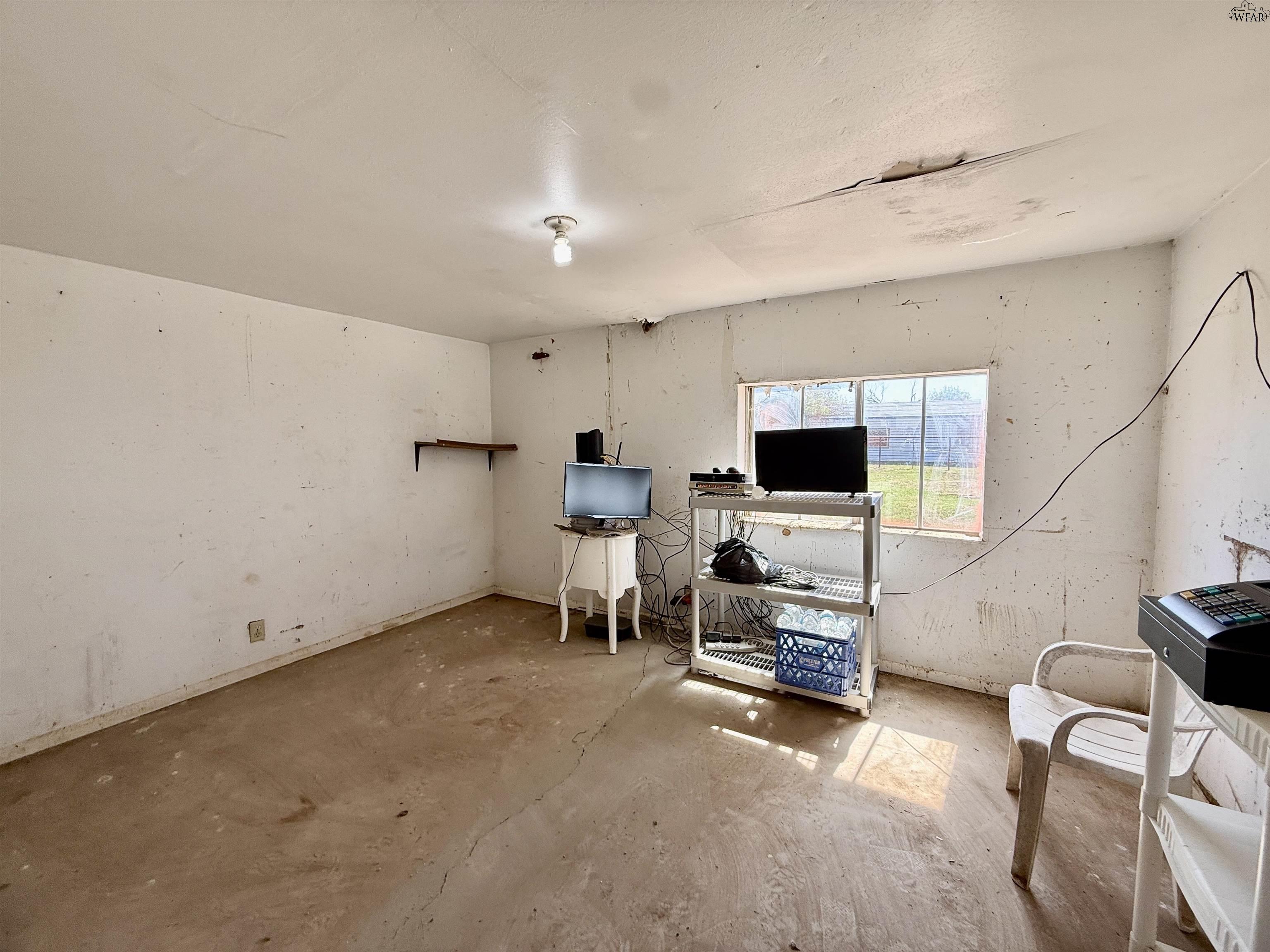 9481 SEYMOUR HIGHWAY