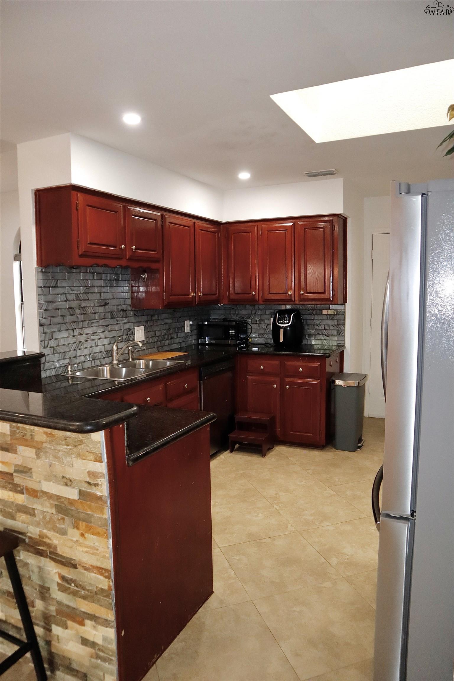 19 PILOT POINT DRIVE