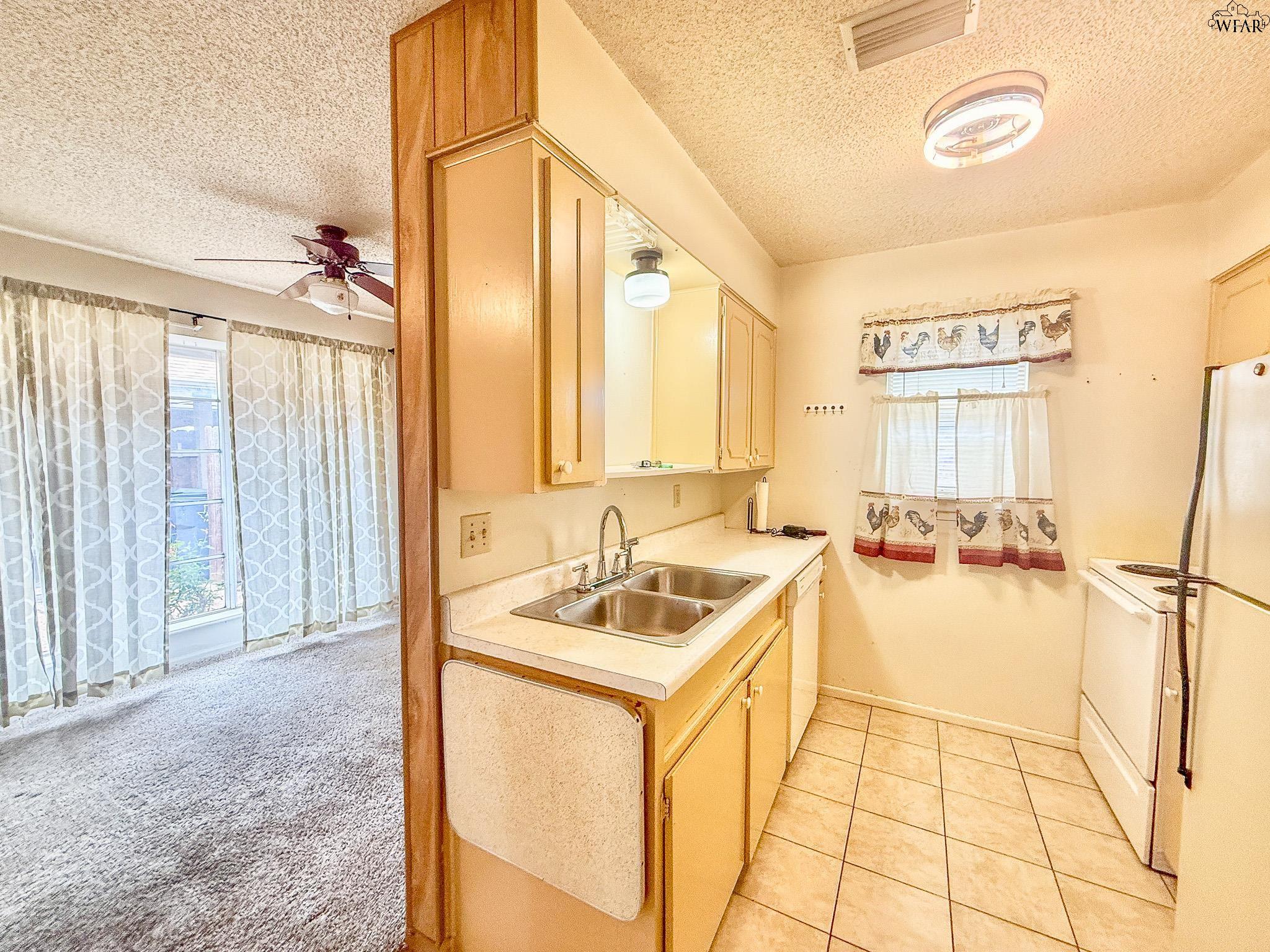 4500 SPANISH TRACE Unit: unit 4