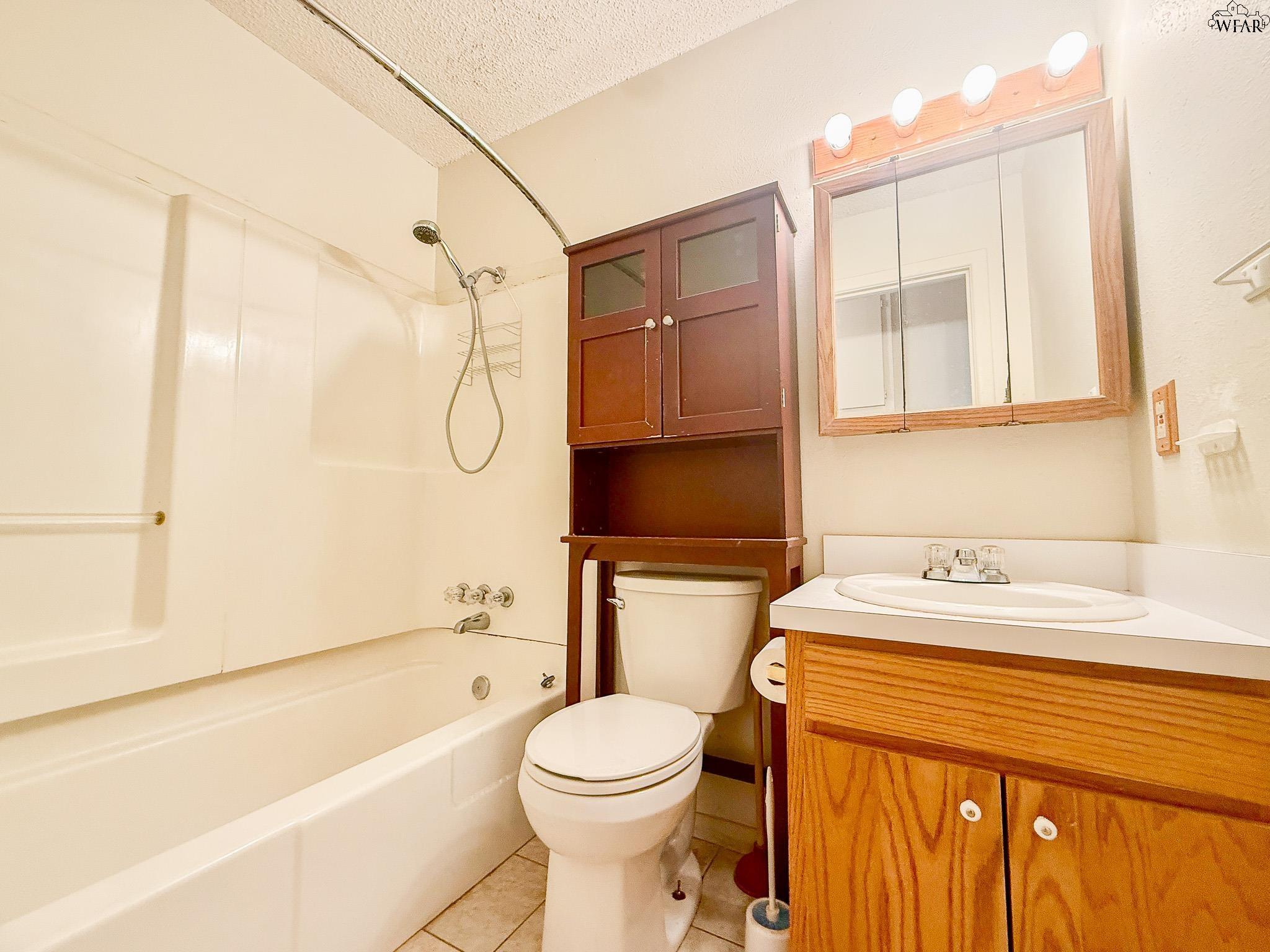 4500 SPANISH TRACE Unit: unit 4