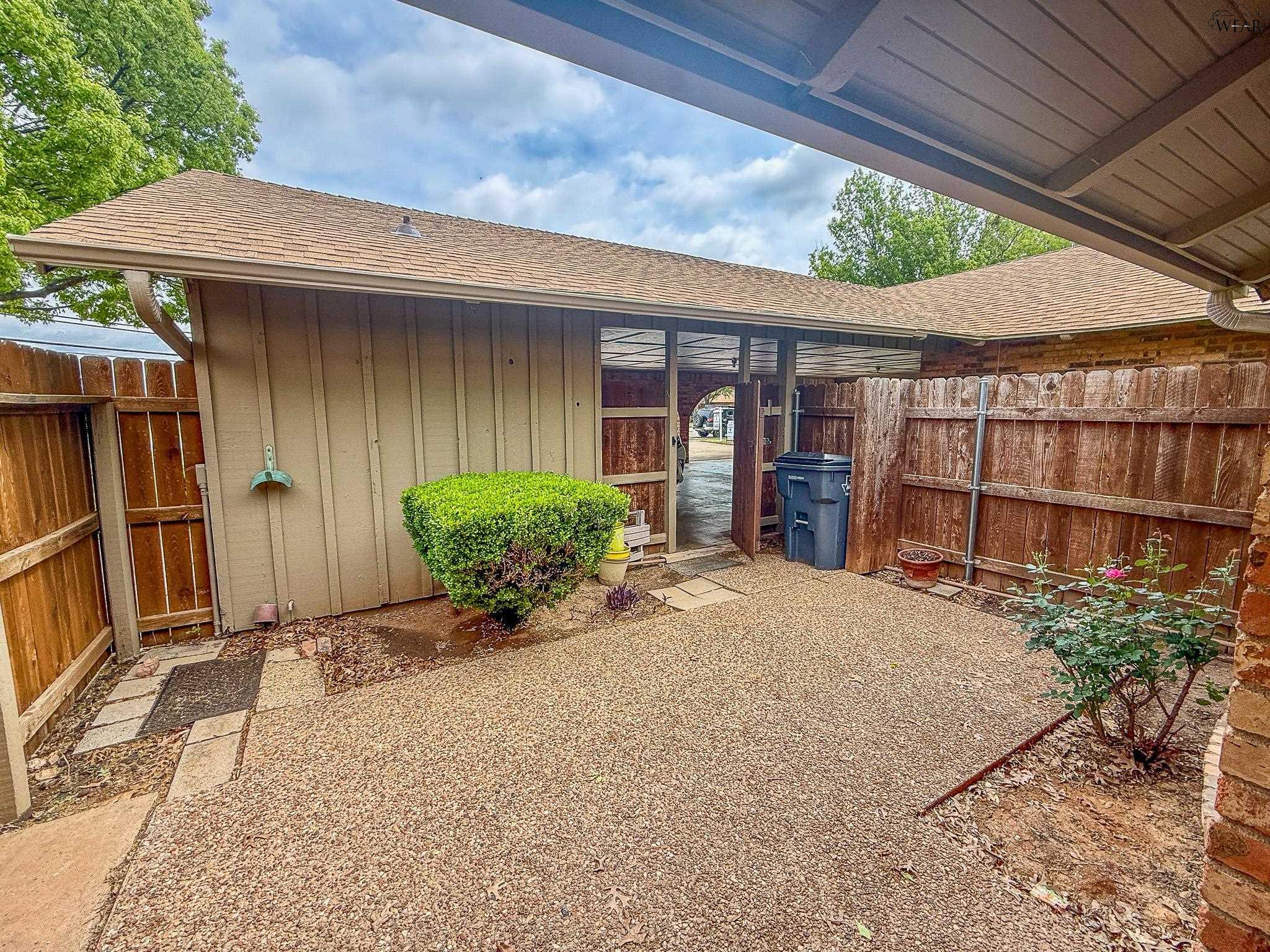 4500 SPANISH TRACE Unit: unit 4