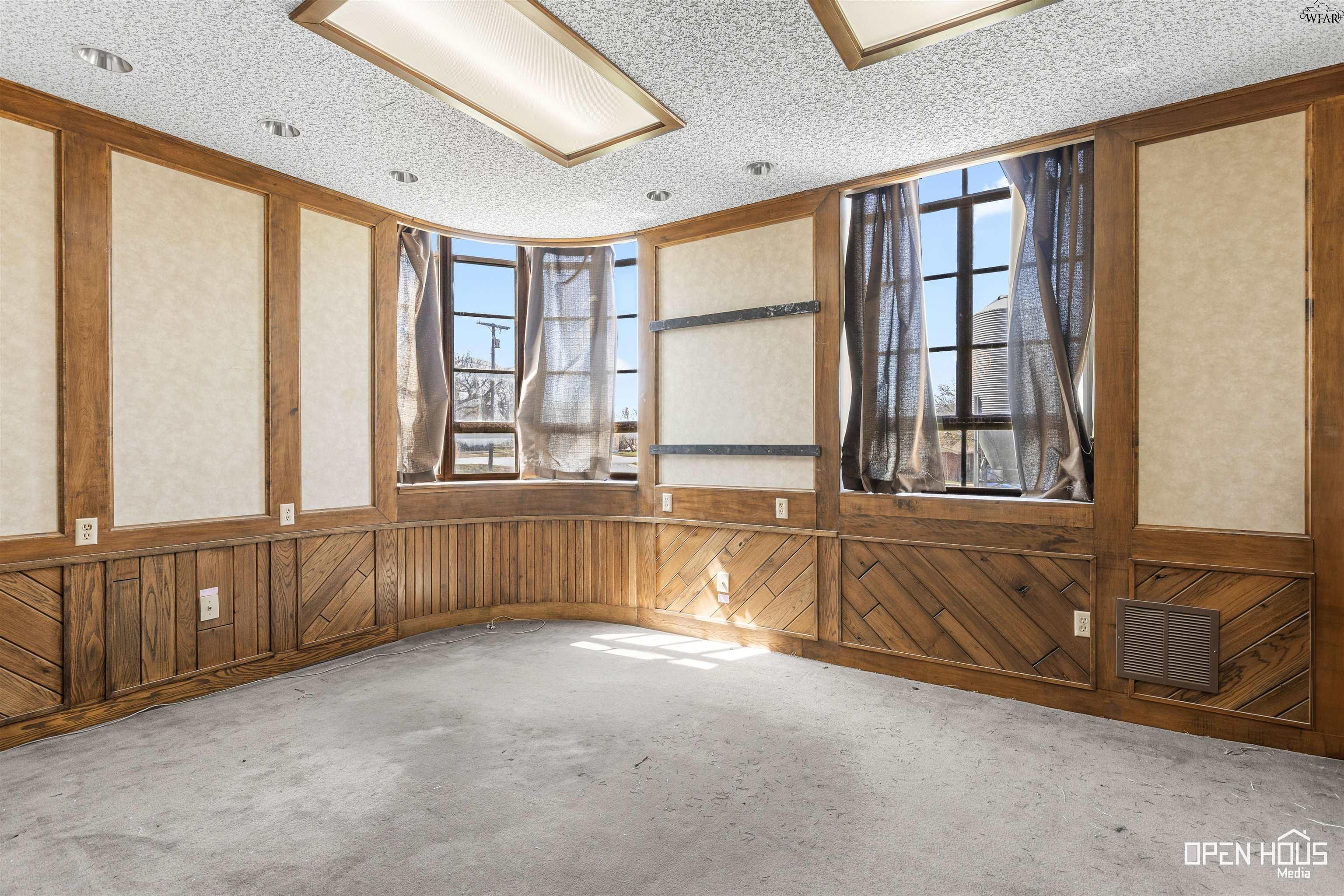 917 E HWY 82 Unit: STE A