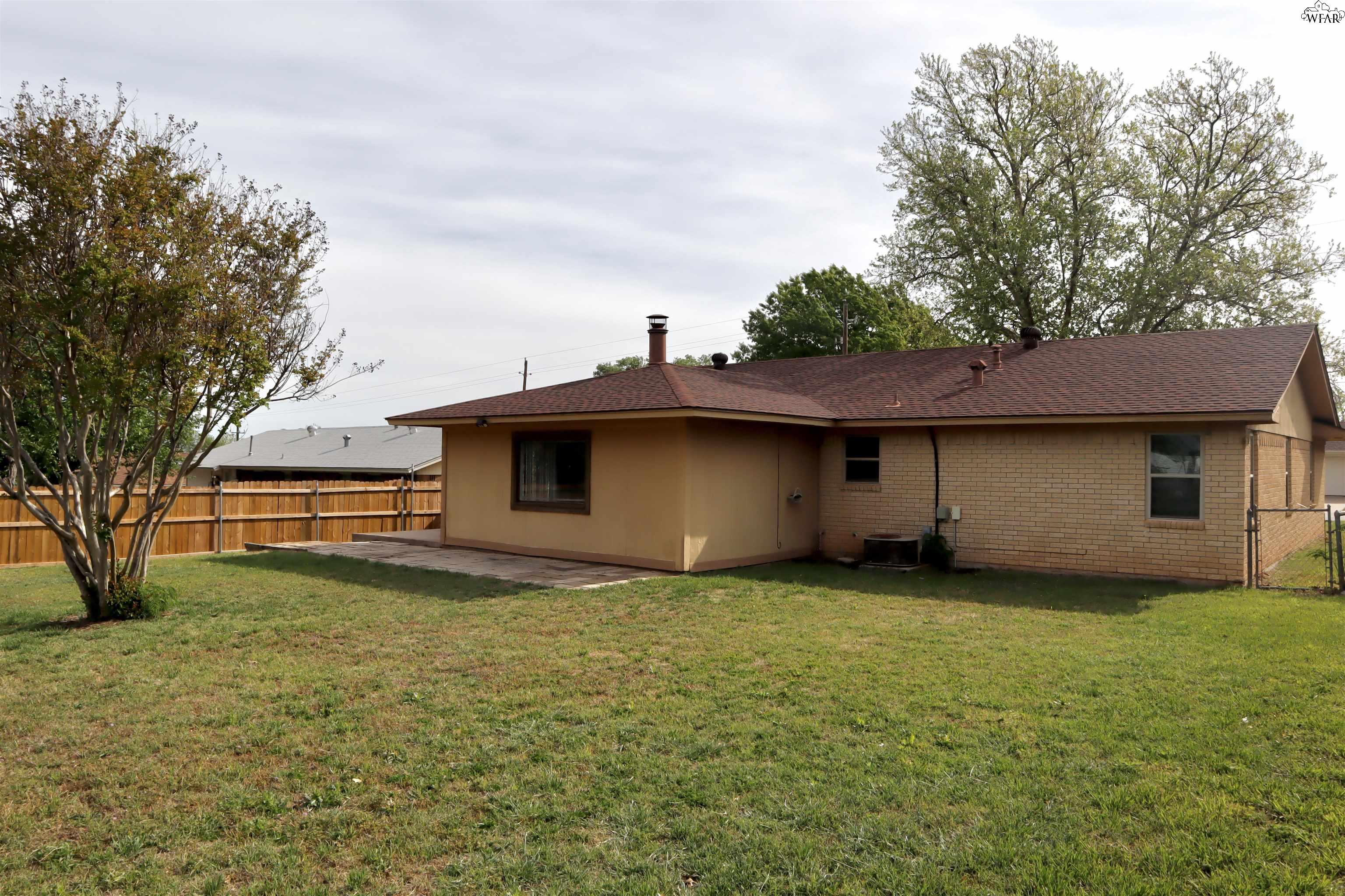 5402 HOOPER DRIVE
