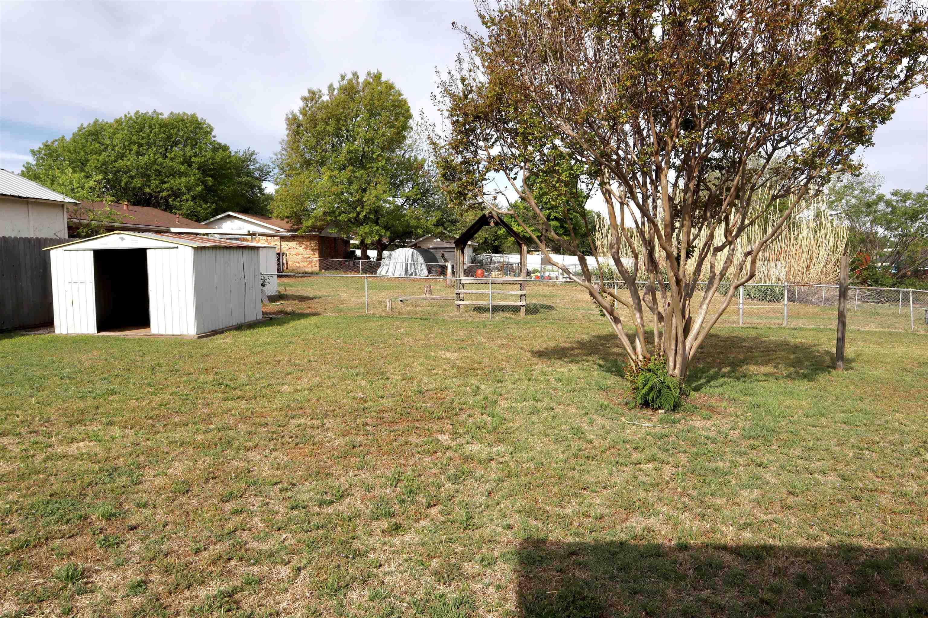 5402 HOOPER DRIVE