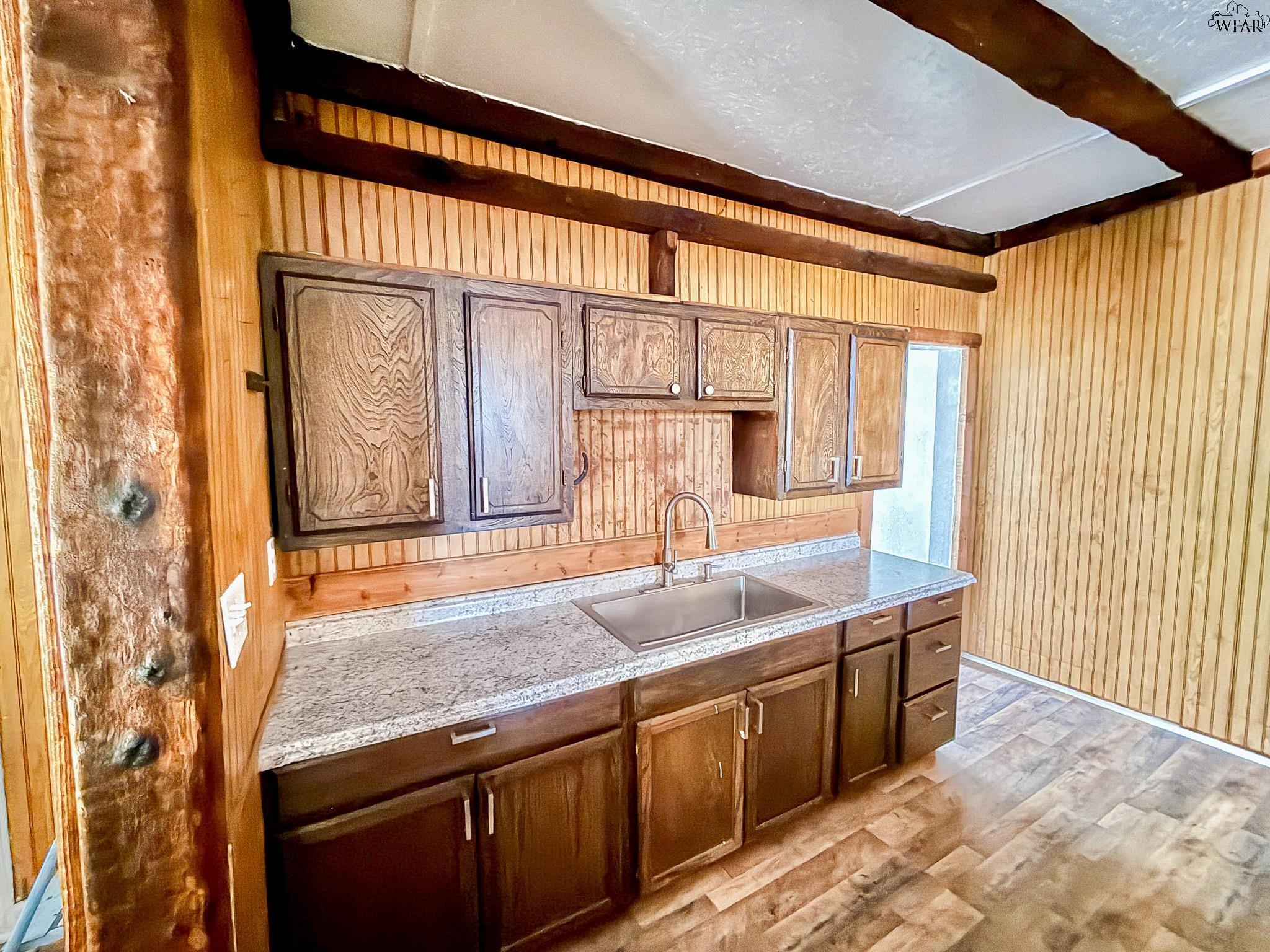 9485 SEYMOUR HIGHWAY