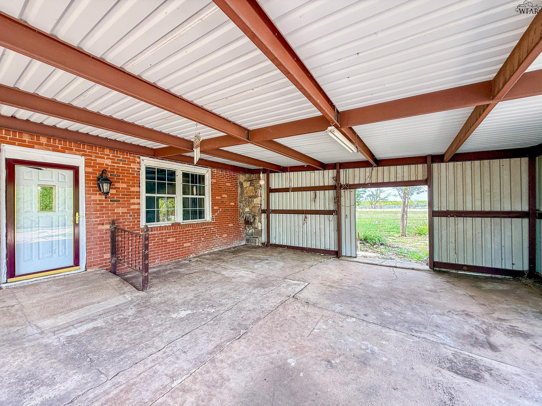 9485 SEYMOUR HIGHWAY