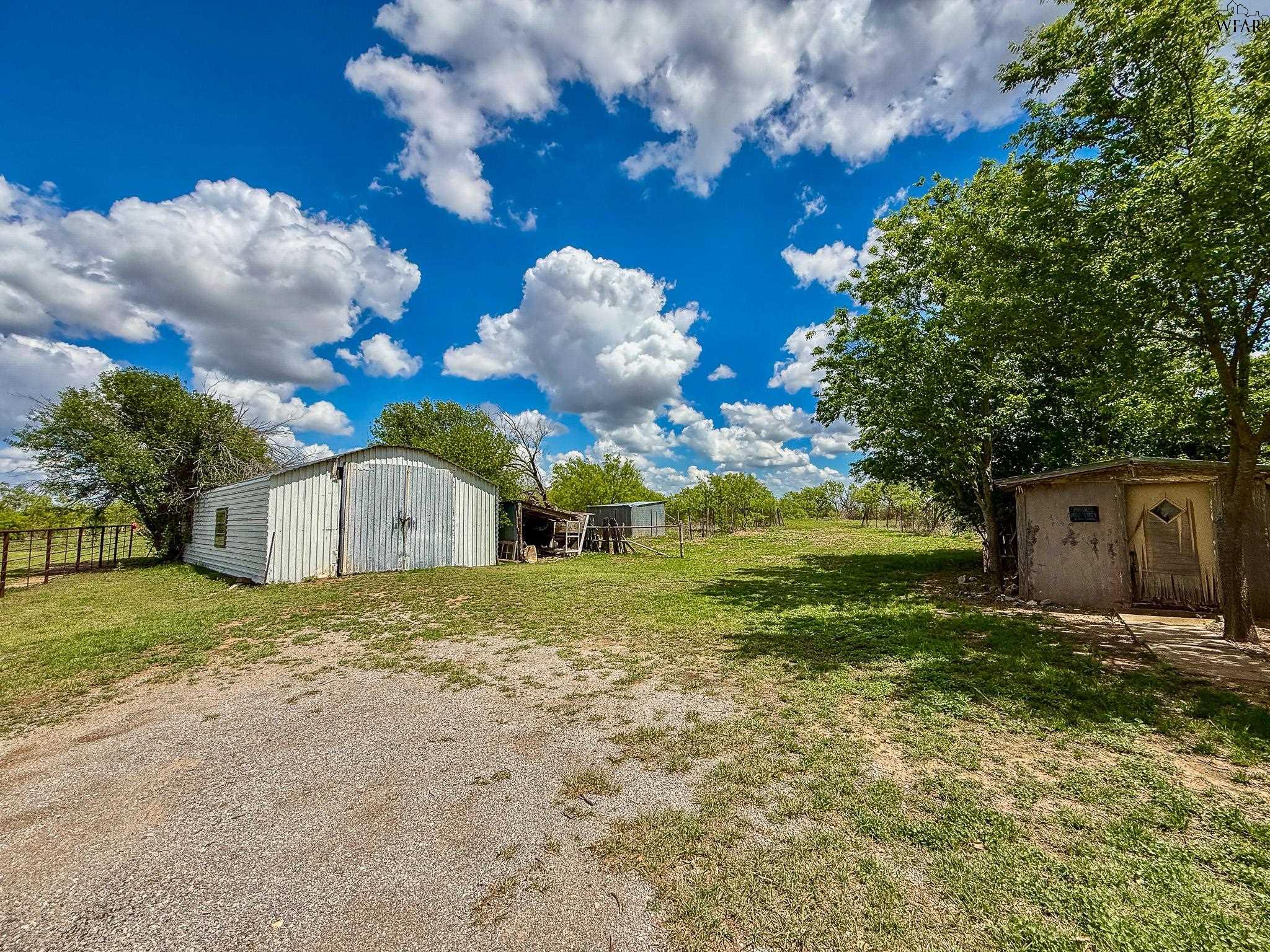 9485 SEYMOUR HIGHWAY