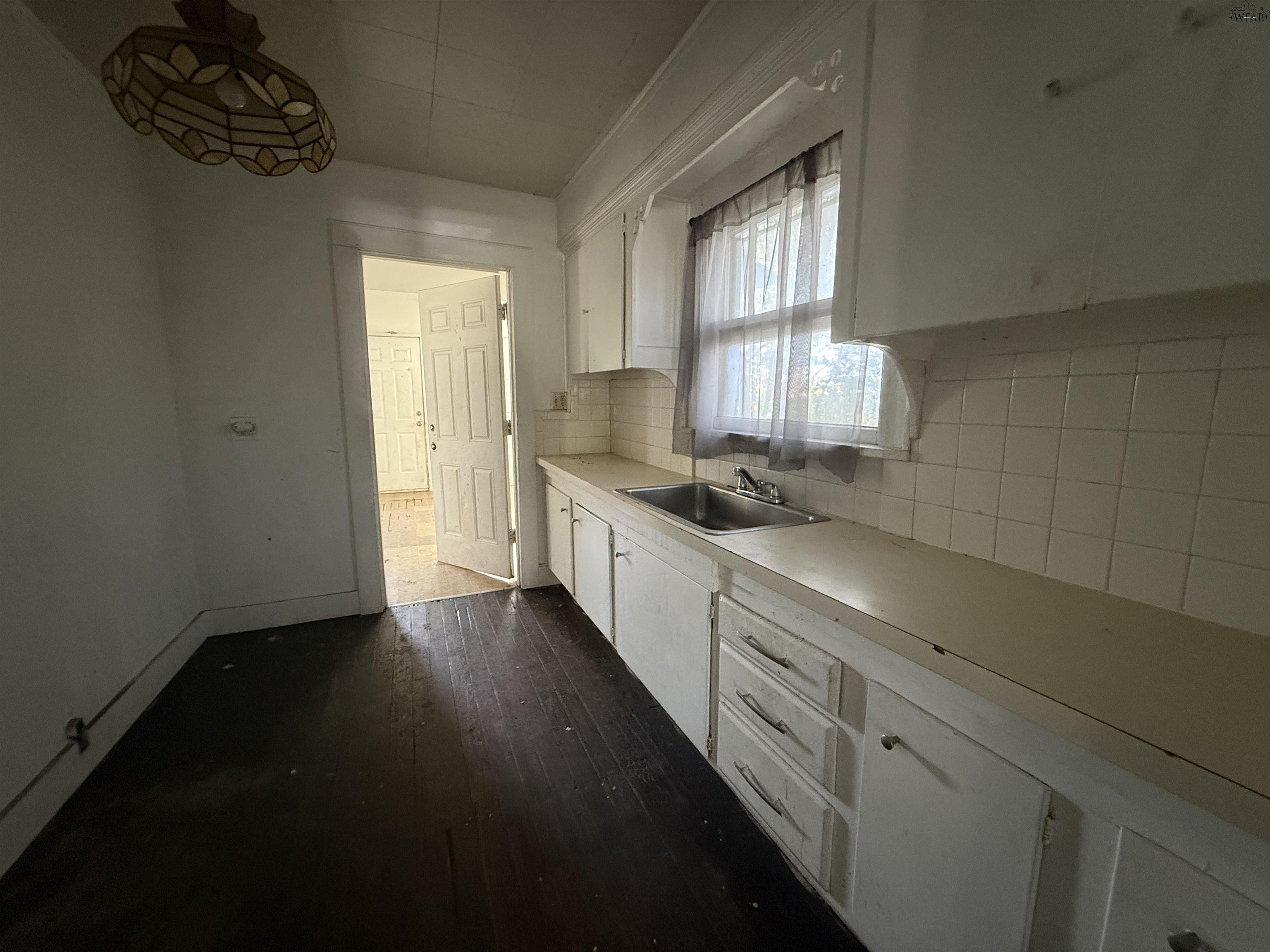 1663 MCGREGOR AVENUE