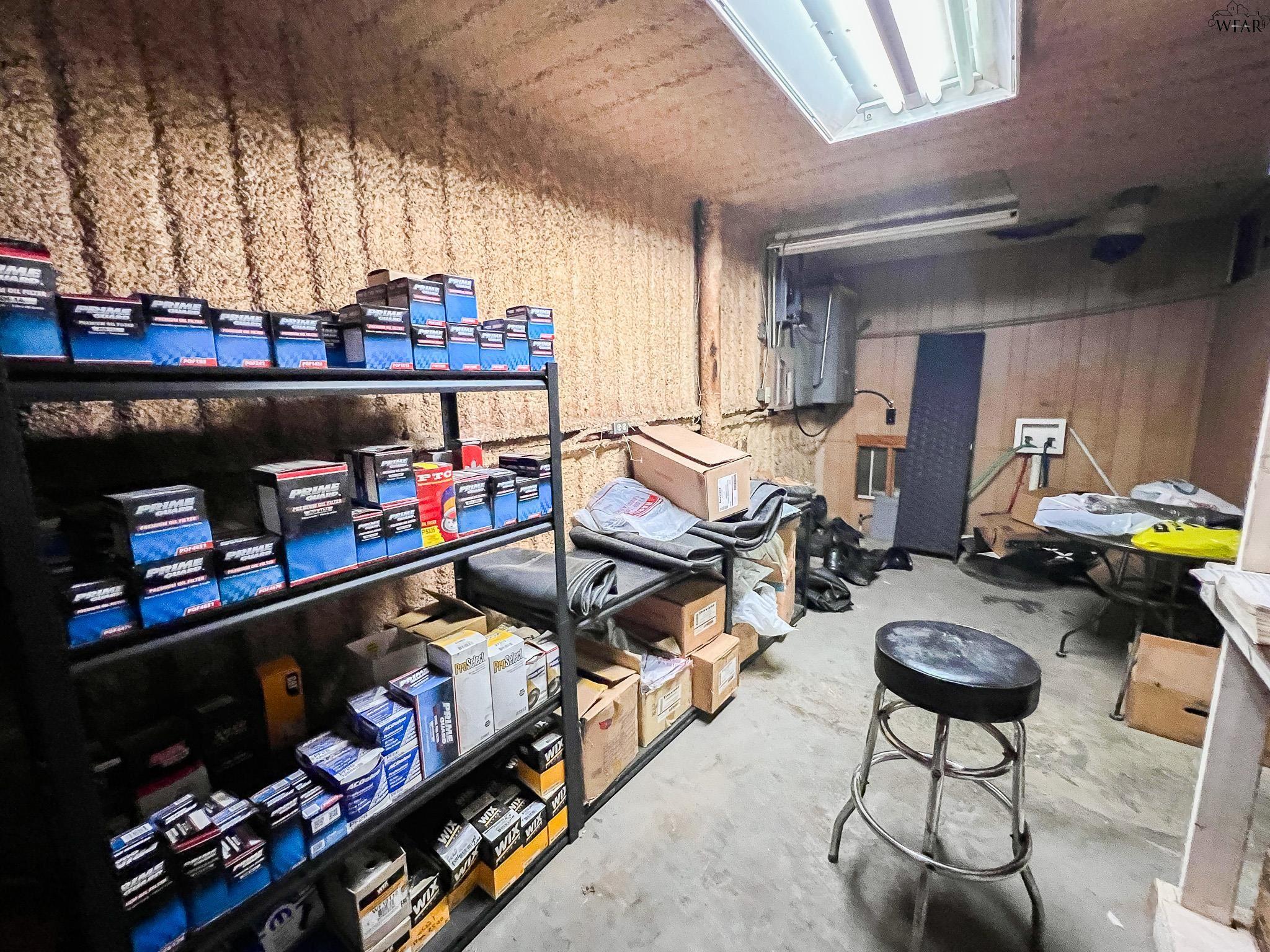 1106 W MAIN STREET