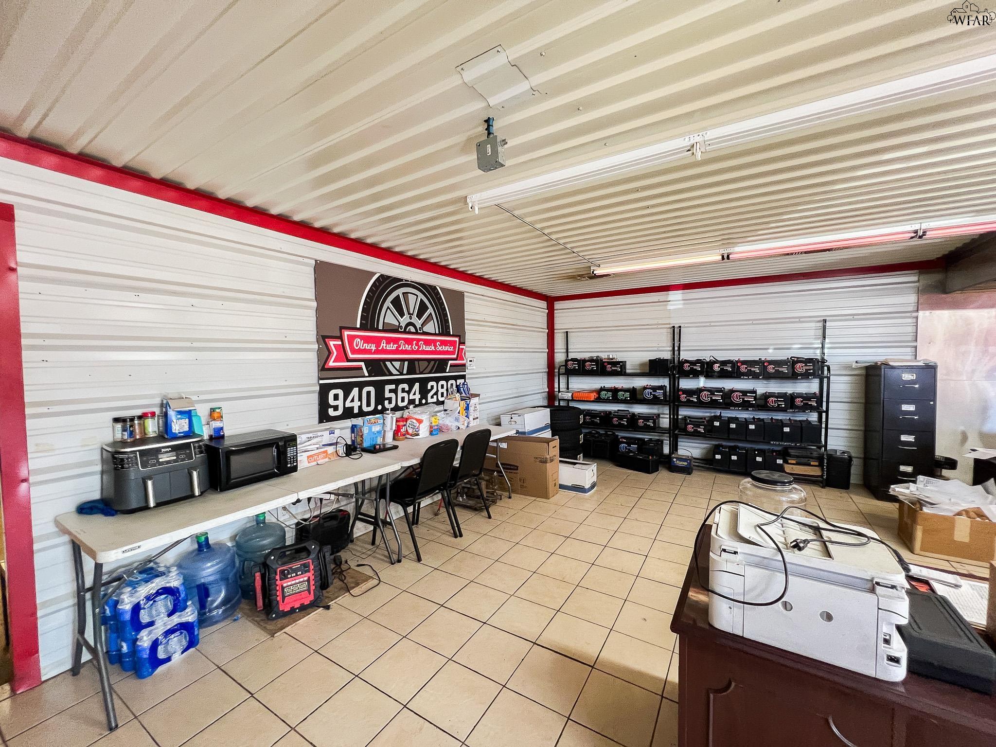 1106 W MAIN STREET