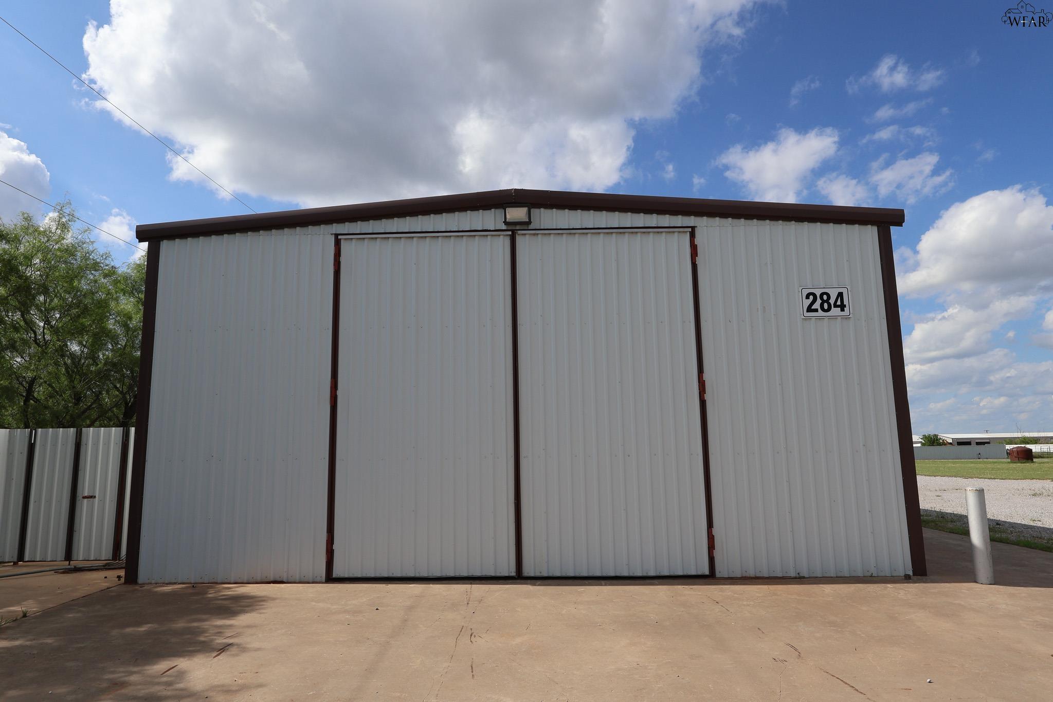 284, 288 W JENTSCH ROAD