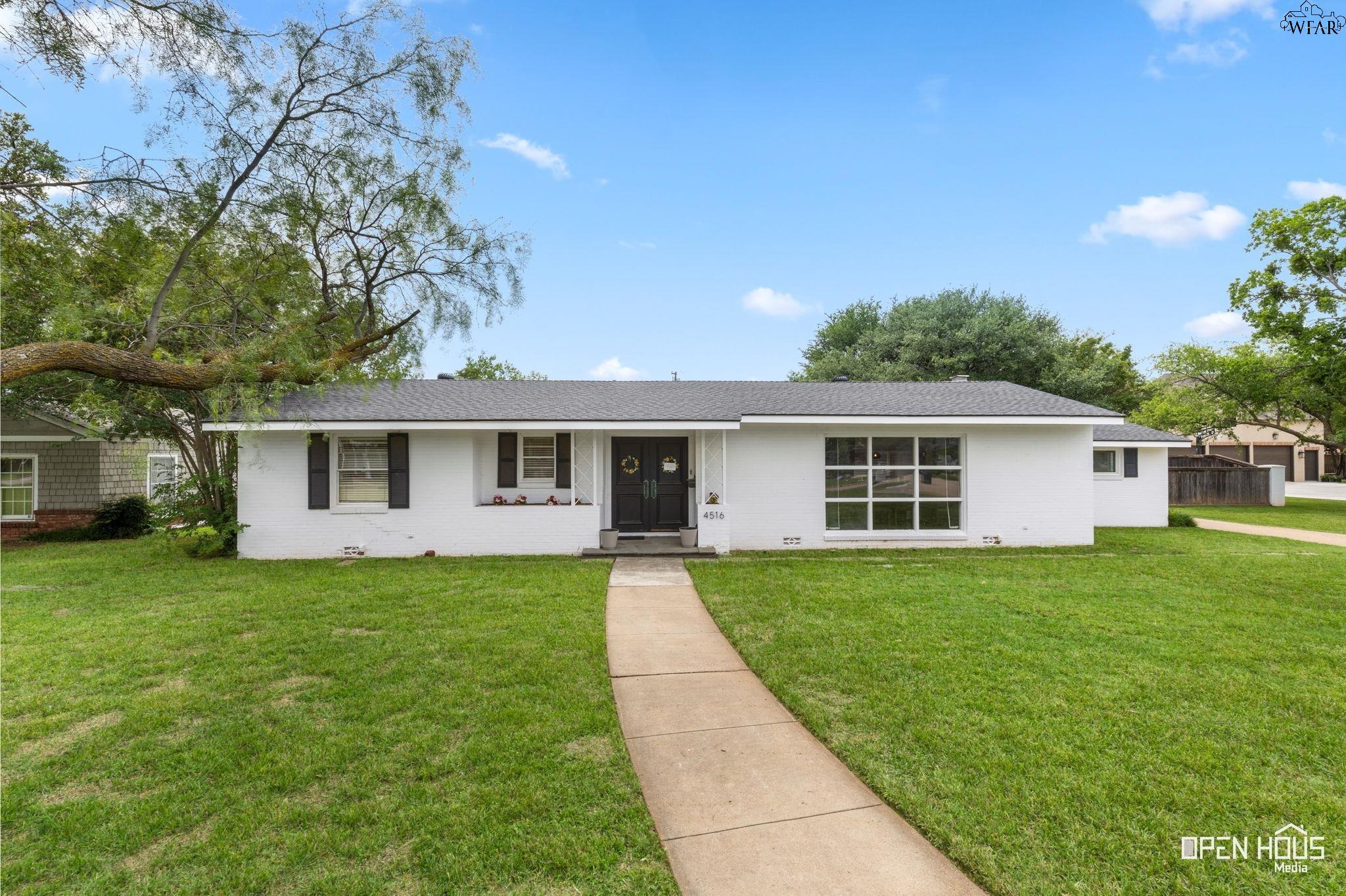 4516 LAKE PARK DRIVE