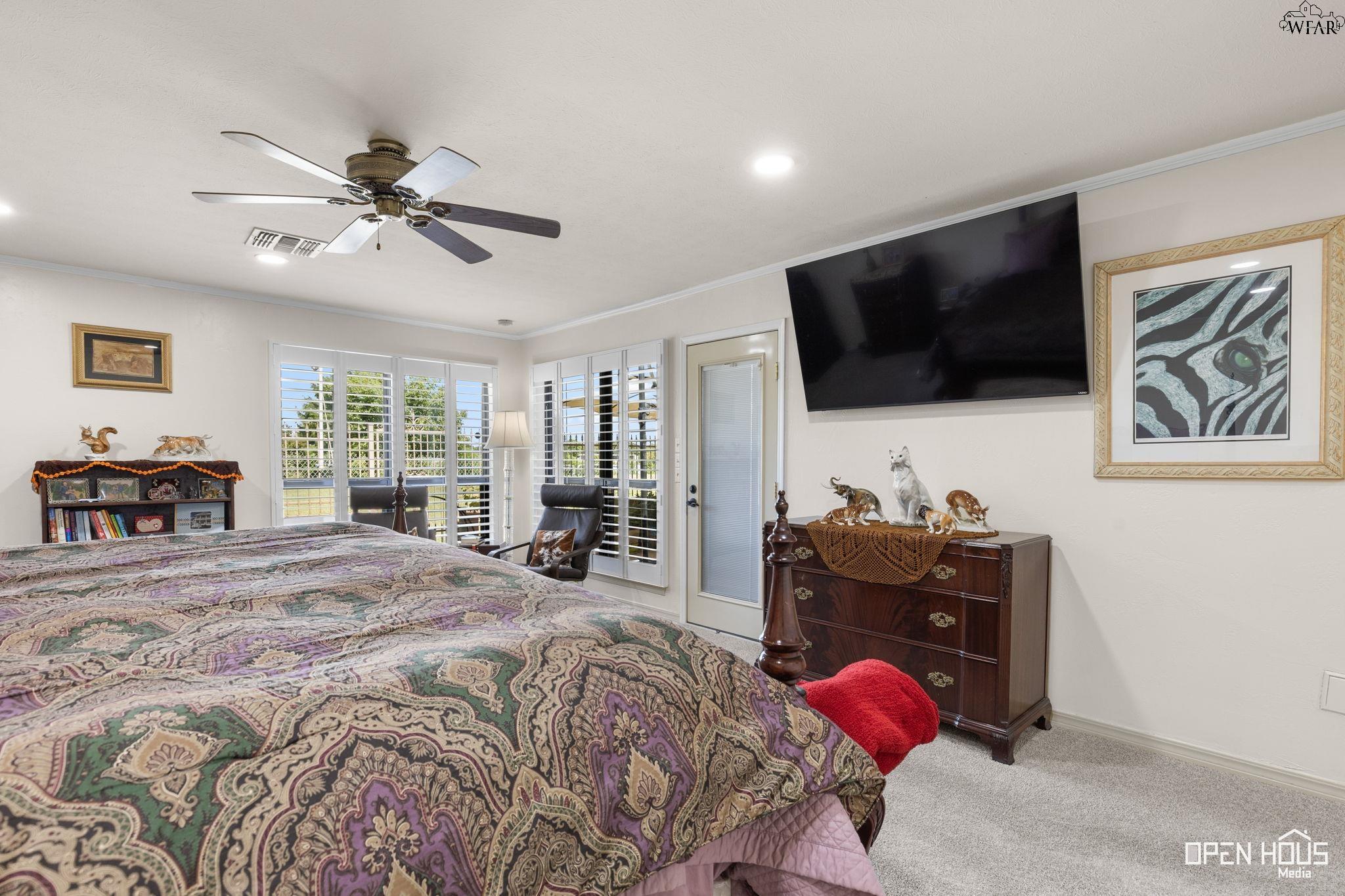 2404 MARIKA CIRCLE
