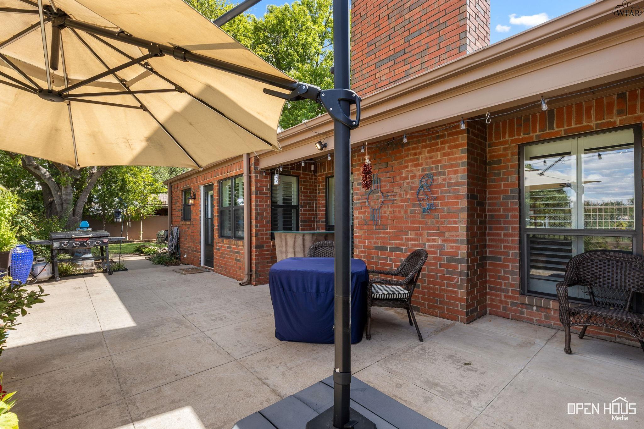 2404 MARIKA CIRCLE