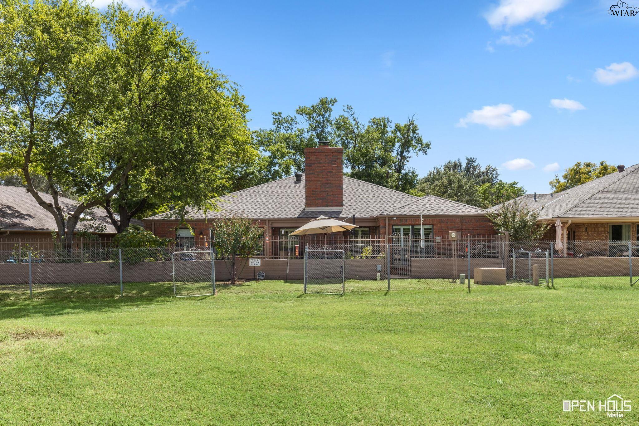 2404 MARIKA CIRCLE