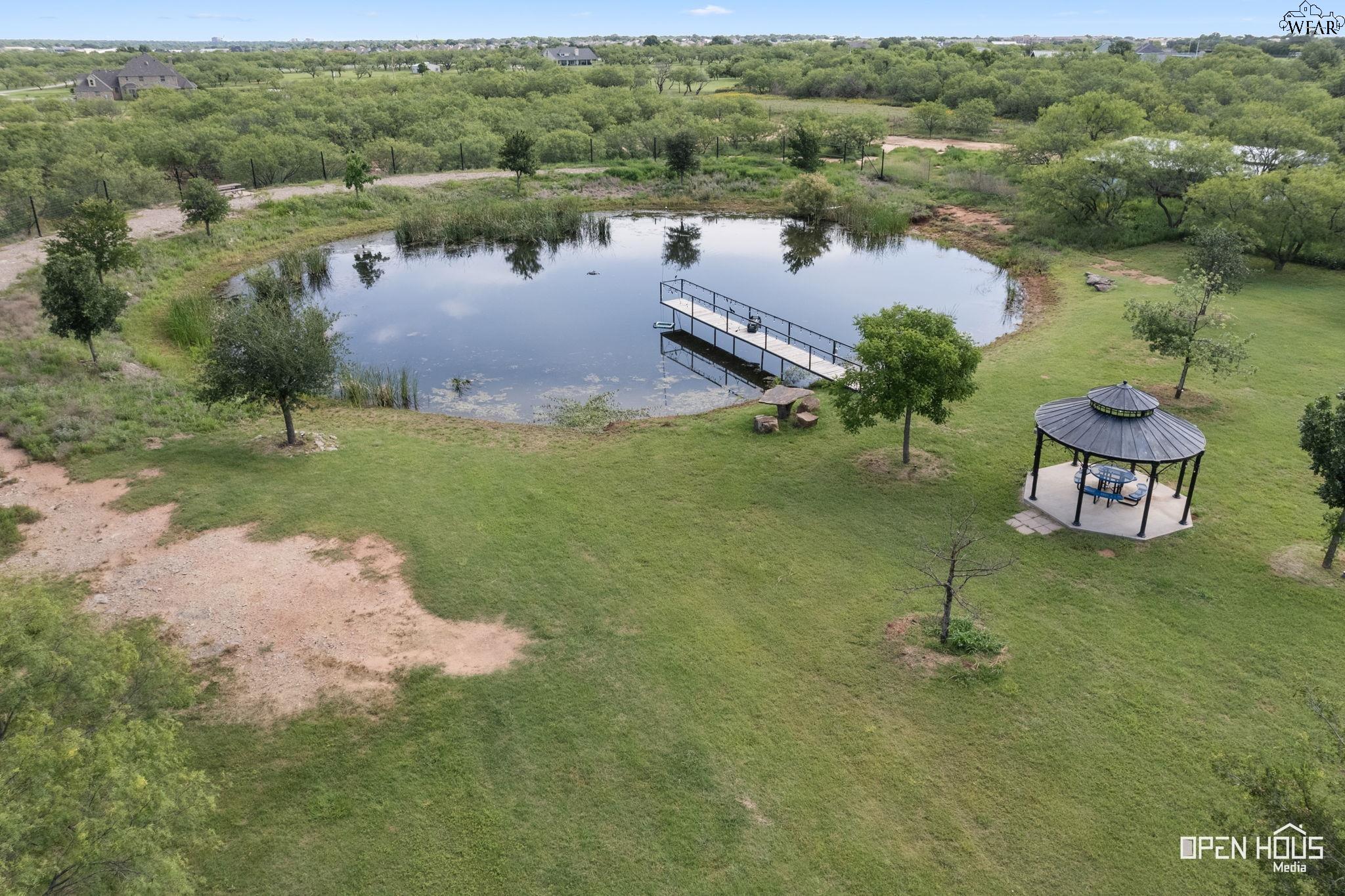 2524 STATE HIGHWAY 79 SOUTH