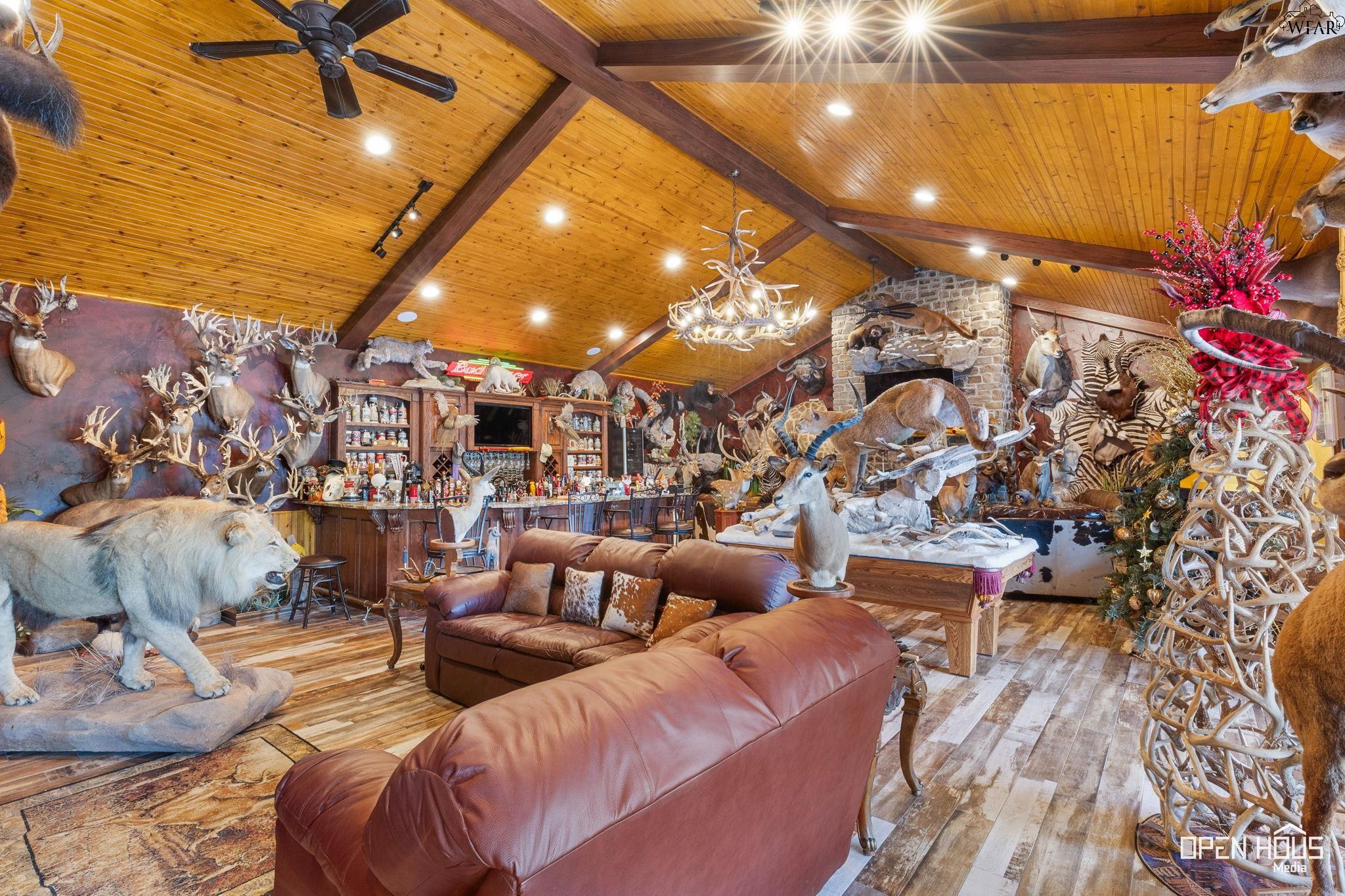 2524 STATE HIGHWAY 79 SOUTH