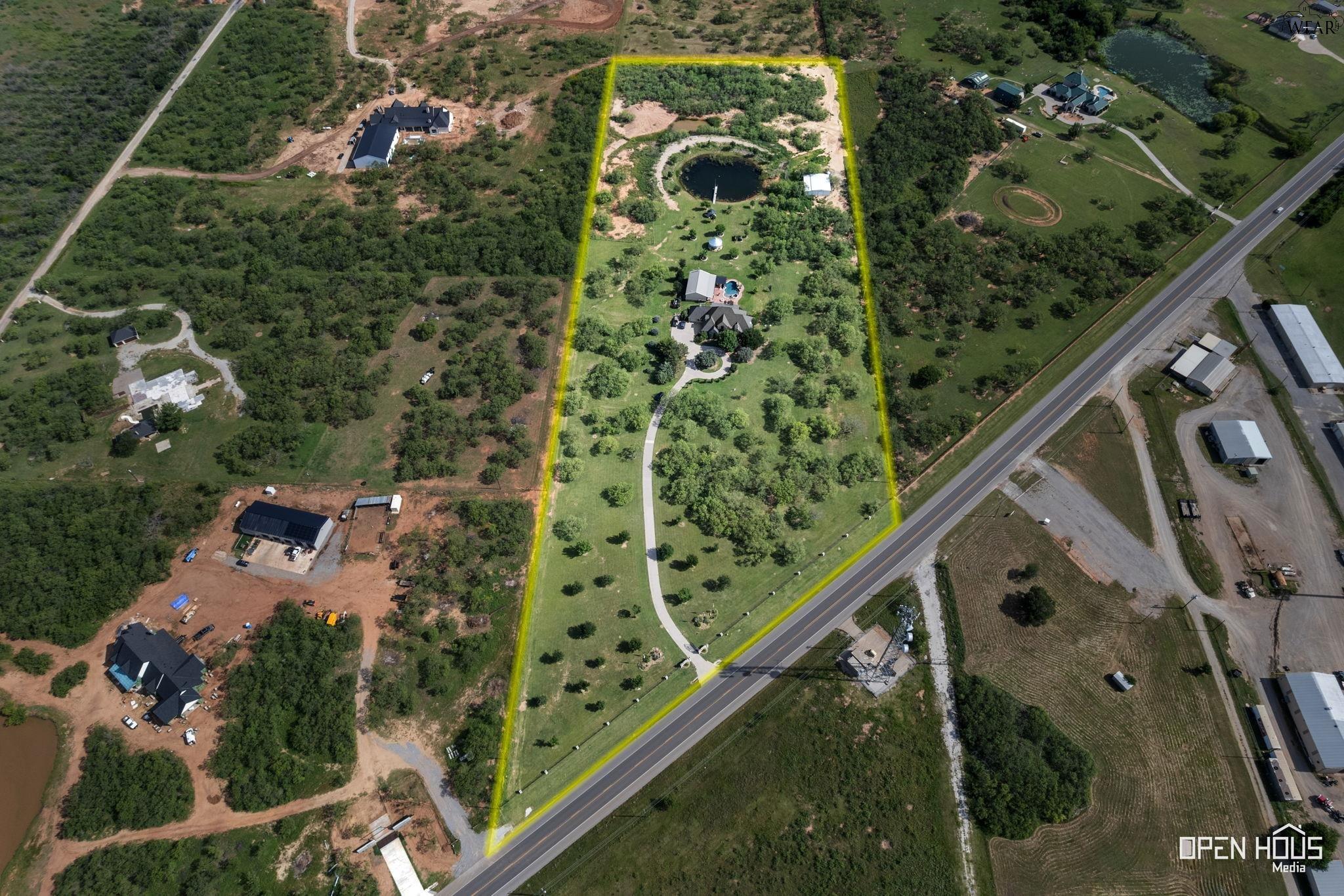 2524 STATE HIGHWAY 79 SOUTH