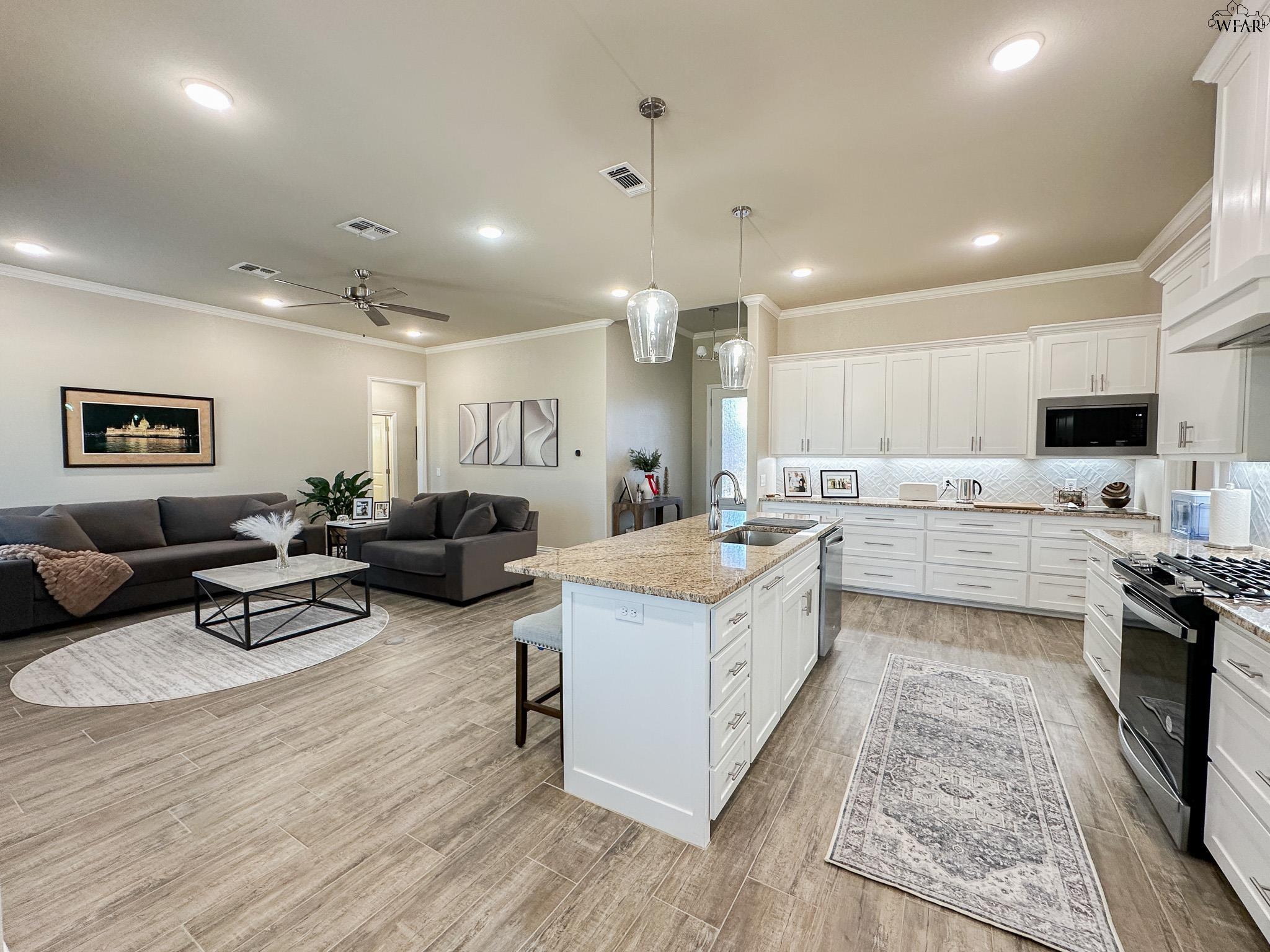 4808 Lamplighter Ln