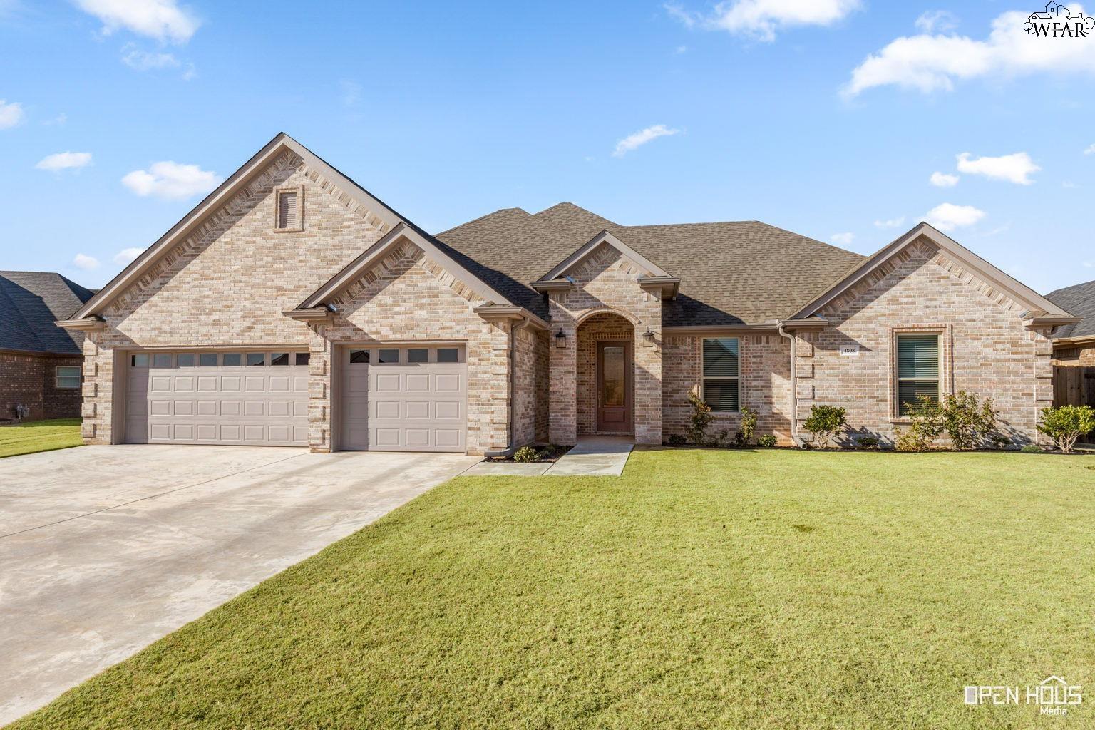 4808 Lamplighter Ln