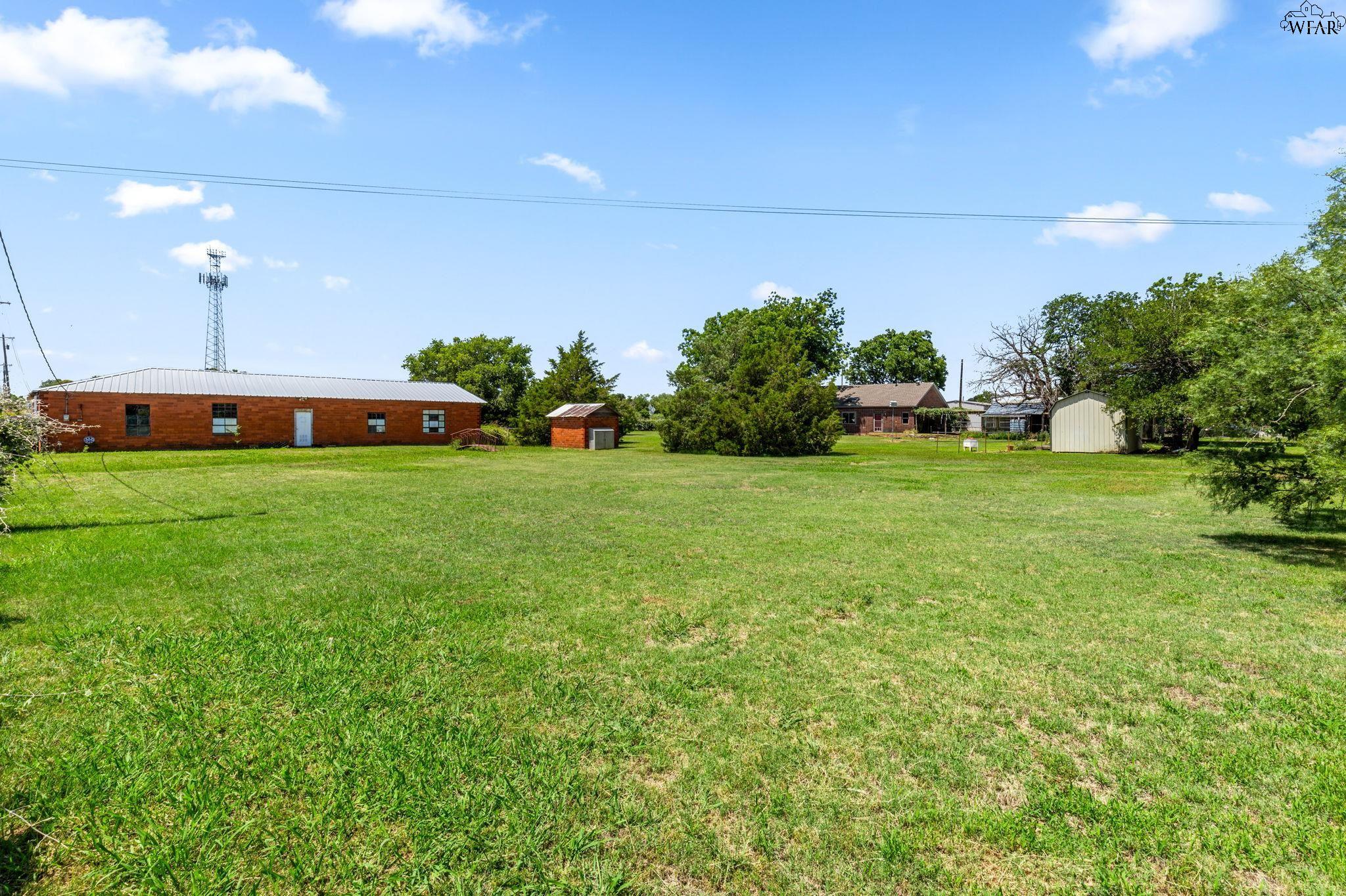 1000 E HIGHWAY ST Unit: 1008 E Highway St