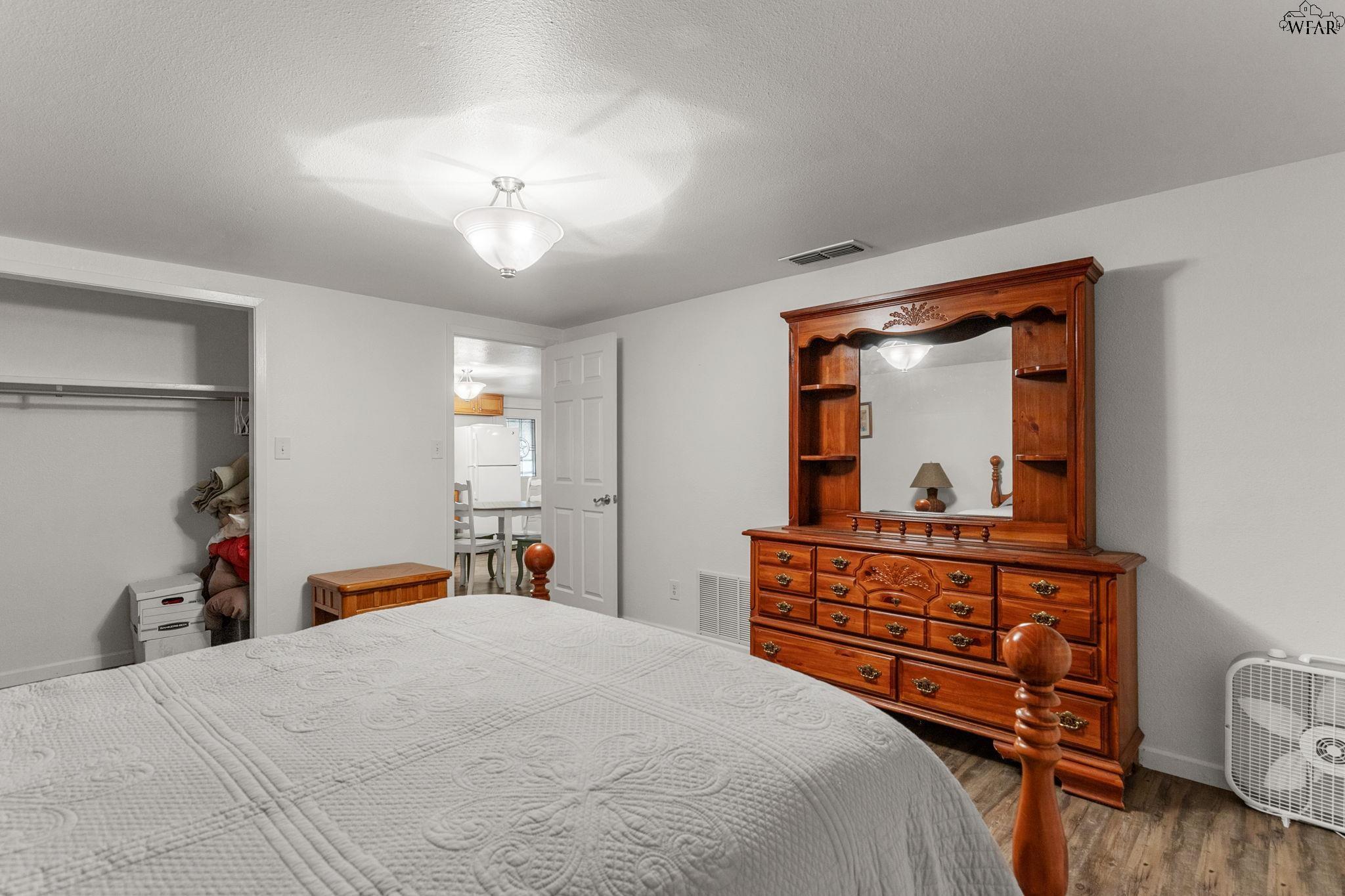 1000 E HIGHWAY ST Unit: 1008 E Highway St